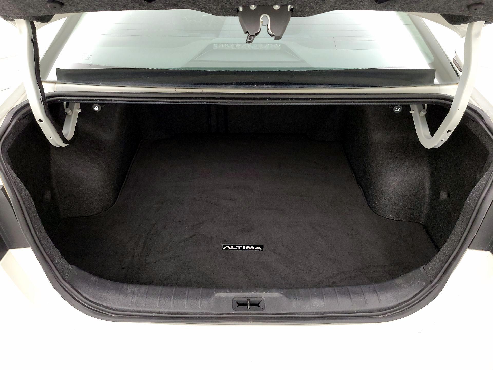 Thumbnail: 2021 Nissan Altima - 16