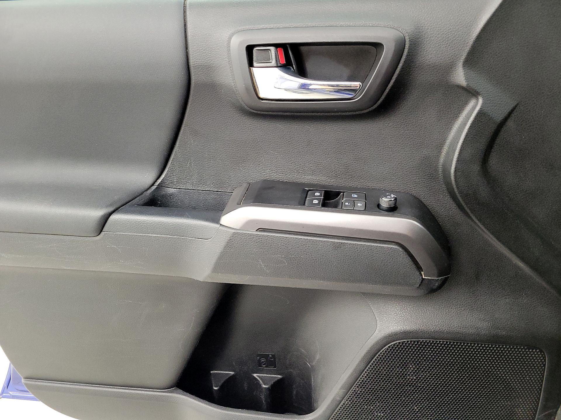 Thumbnail: 2023 Toyota Tacoma - 12