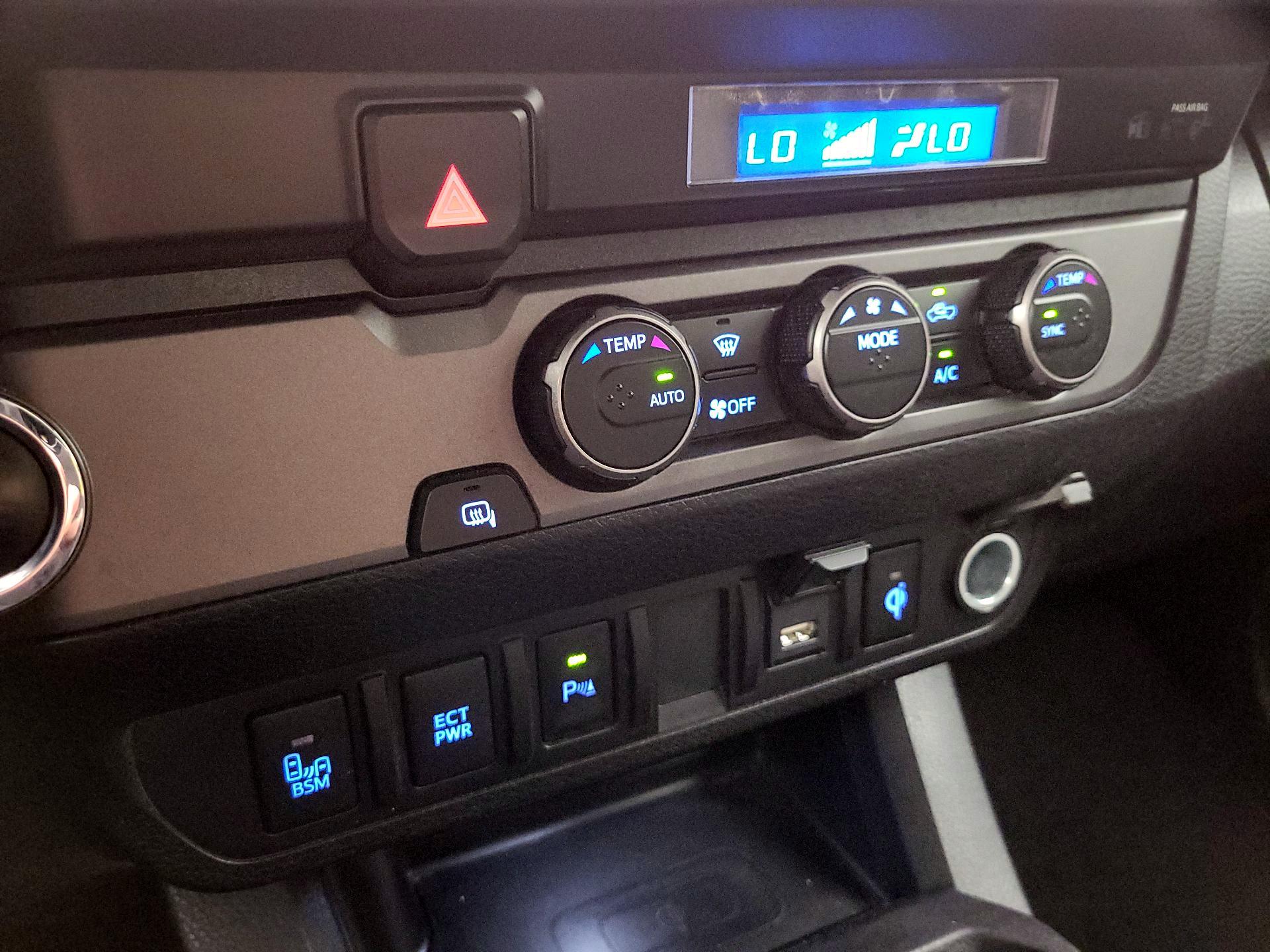 Thumbnail: 2023 Toyota Tacoma - 14