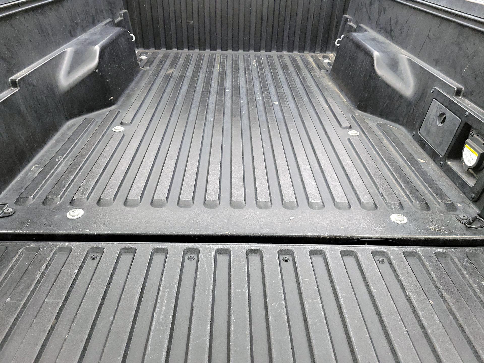 Thumbnail: 2023 Toyota Tacoma - 16