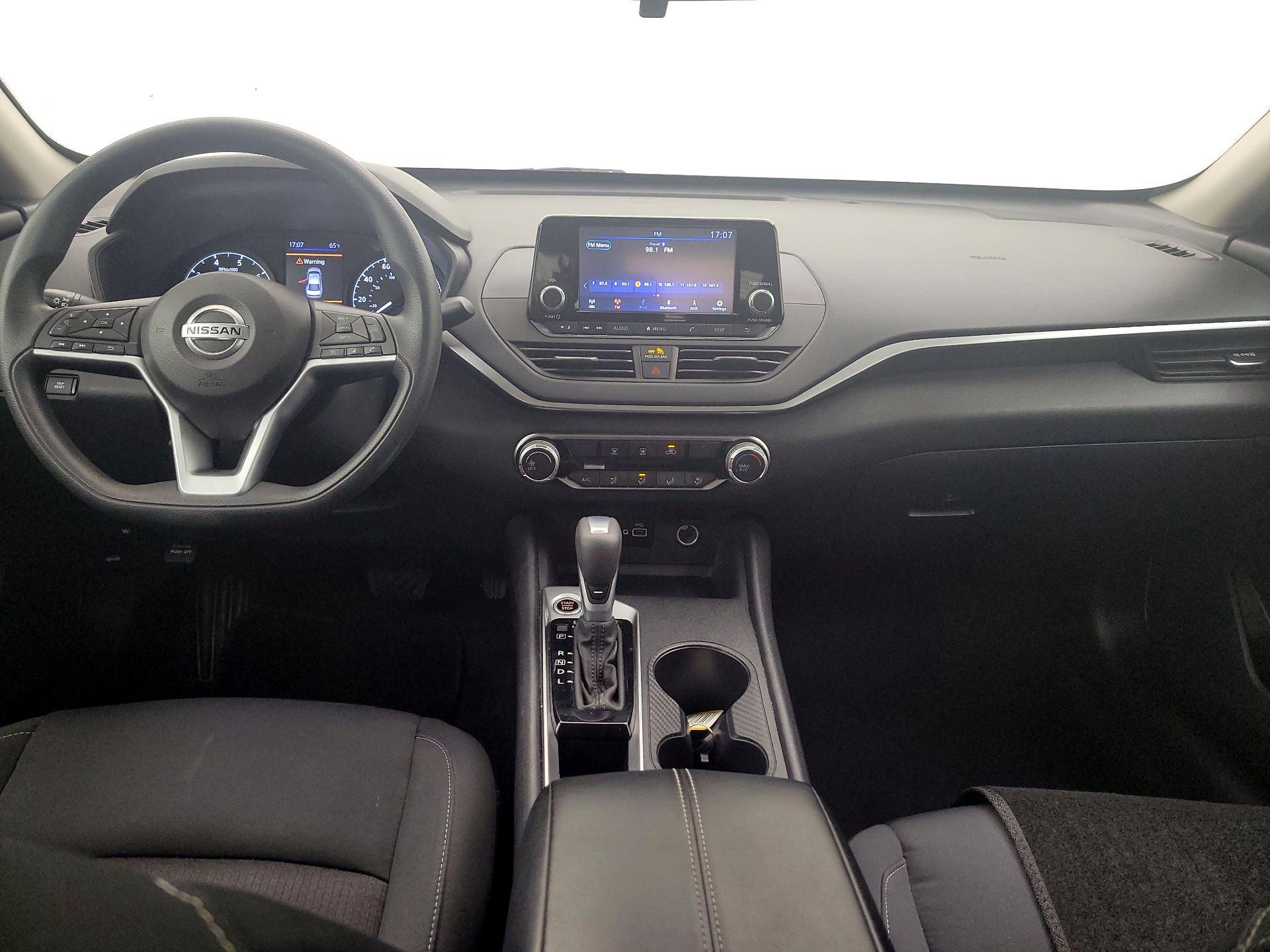 Thumbnail: 2021 Nissan Altima - 9