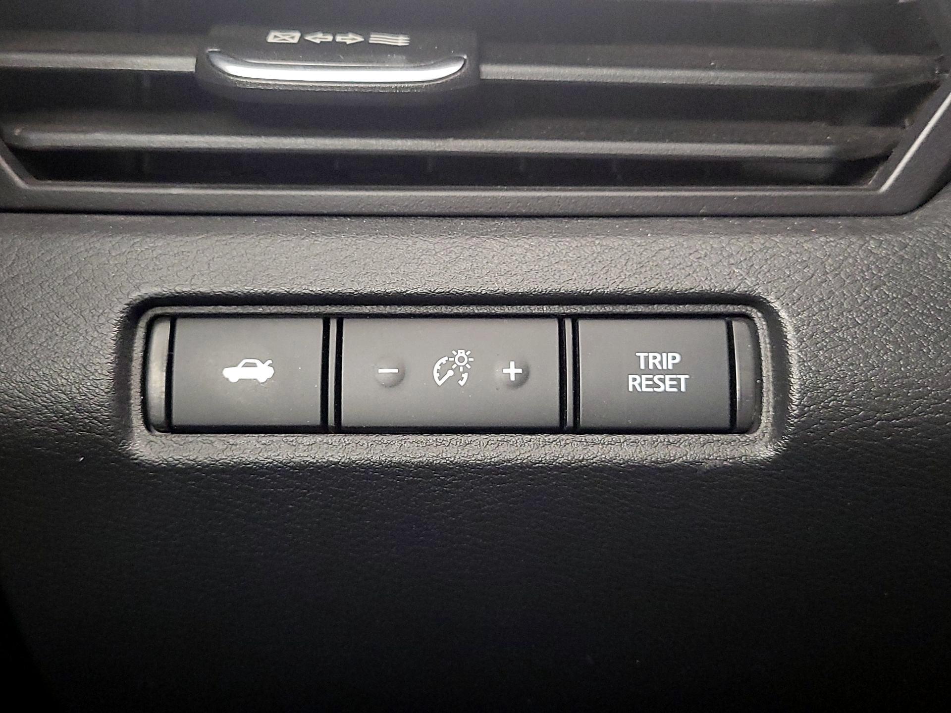 Thumbnail: 2021 Nissan Altima - 13