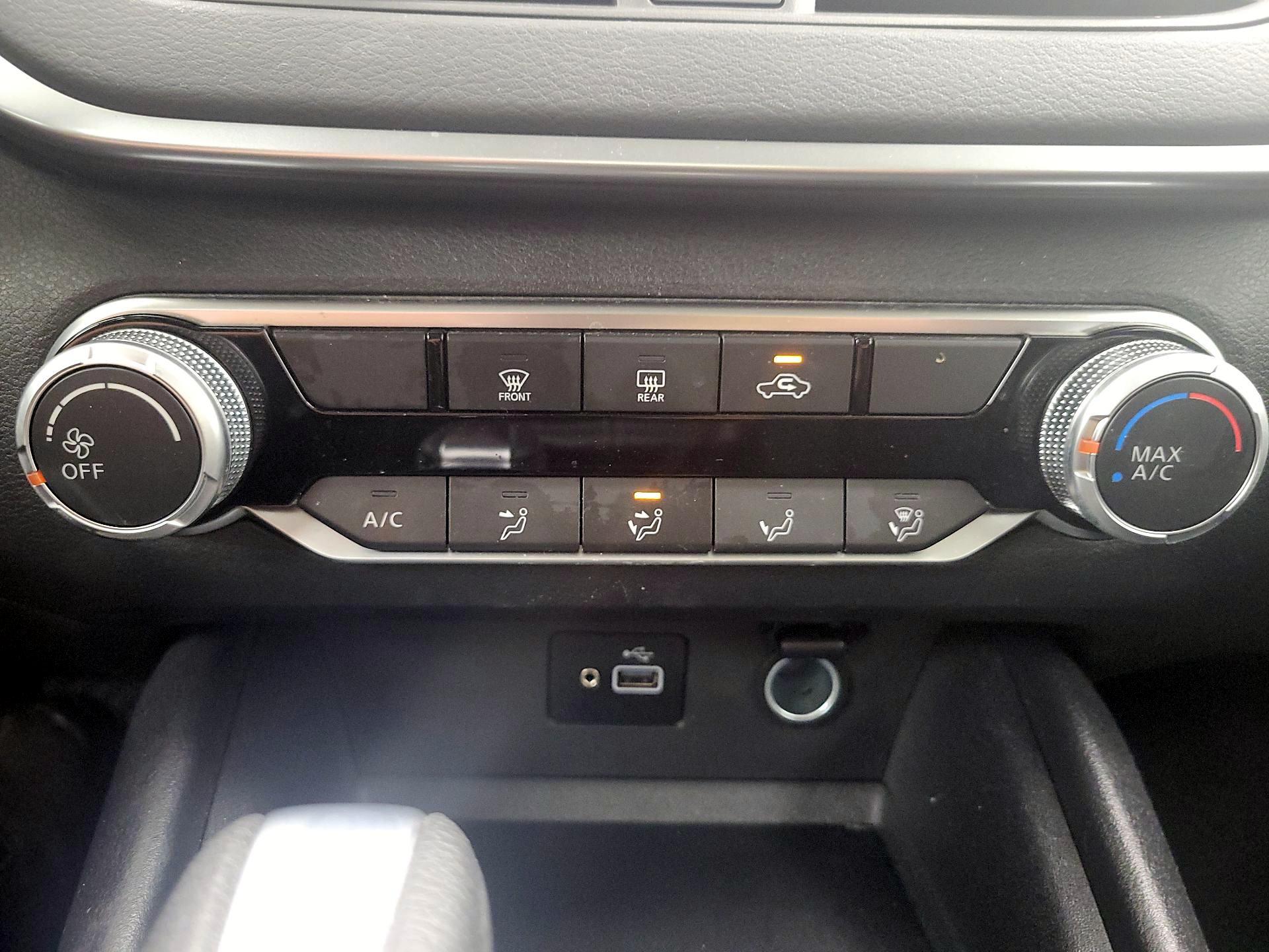 Thumbnail: 2021 Nissan Altima - 16