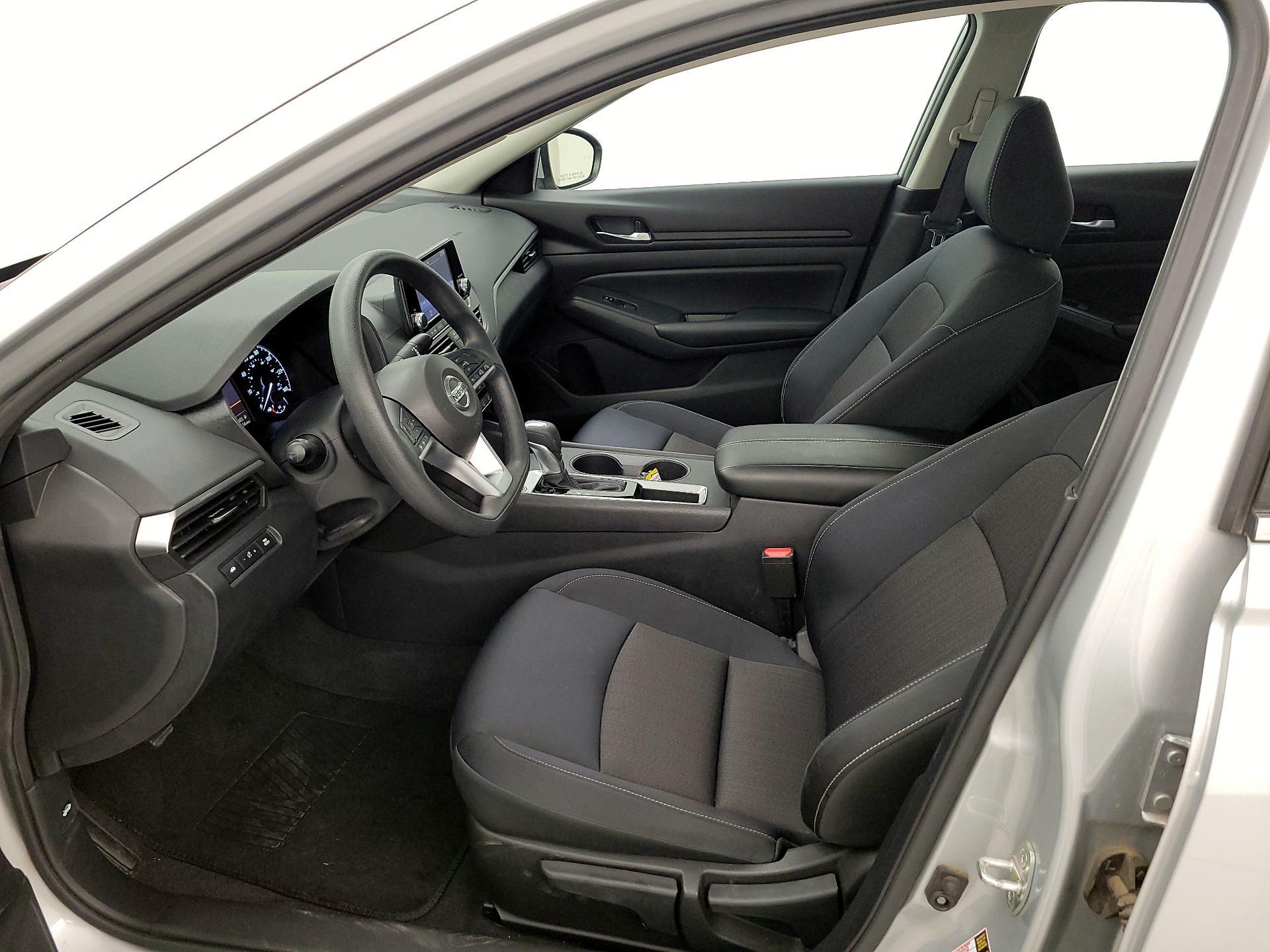 Thumbnail: 2021 Nissan Altima - 11