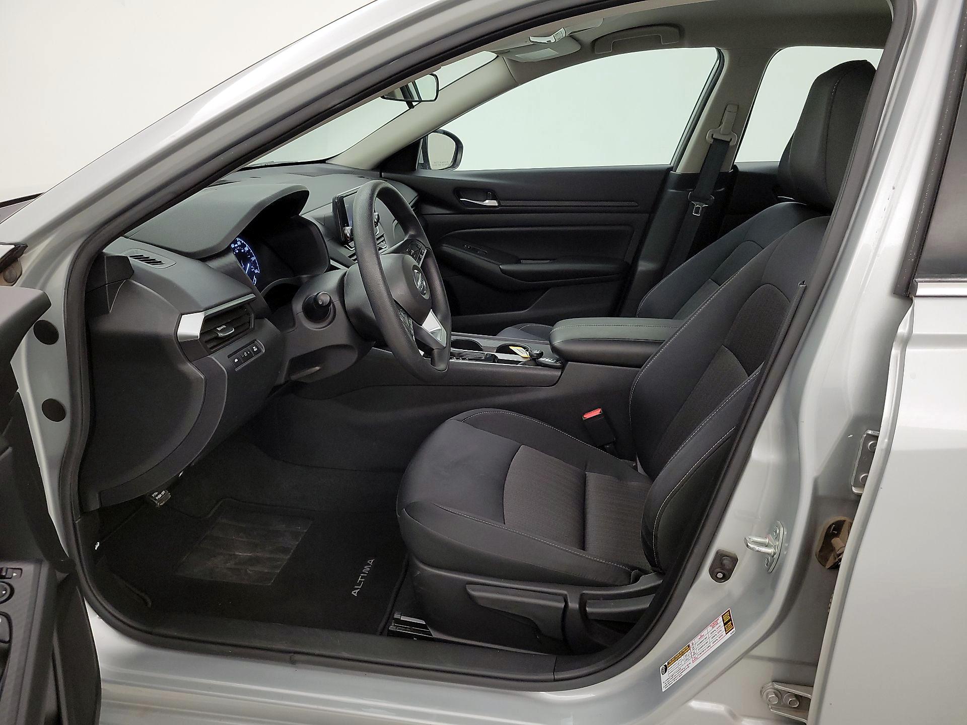 Thumbnail: 2021 Nissan Altima - 11