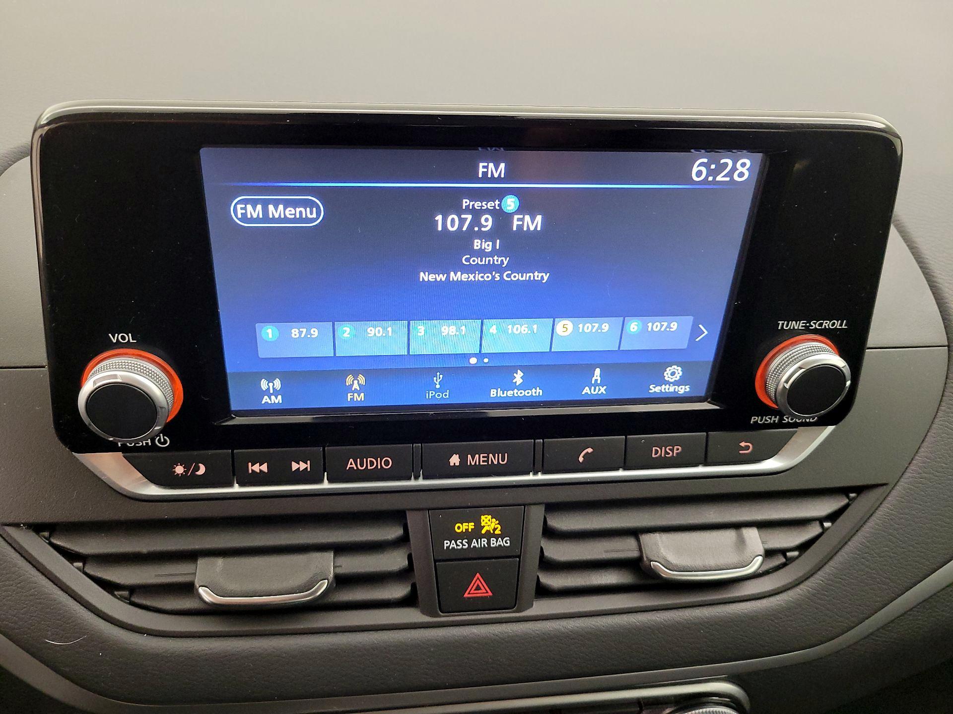 Thumbnail: 2021 Nissan Altima - 15