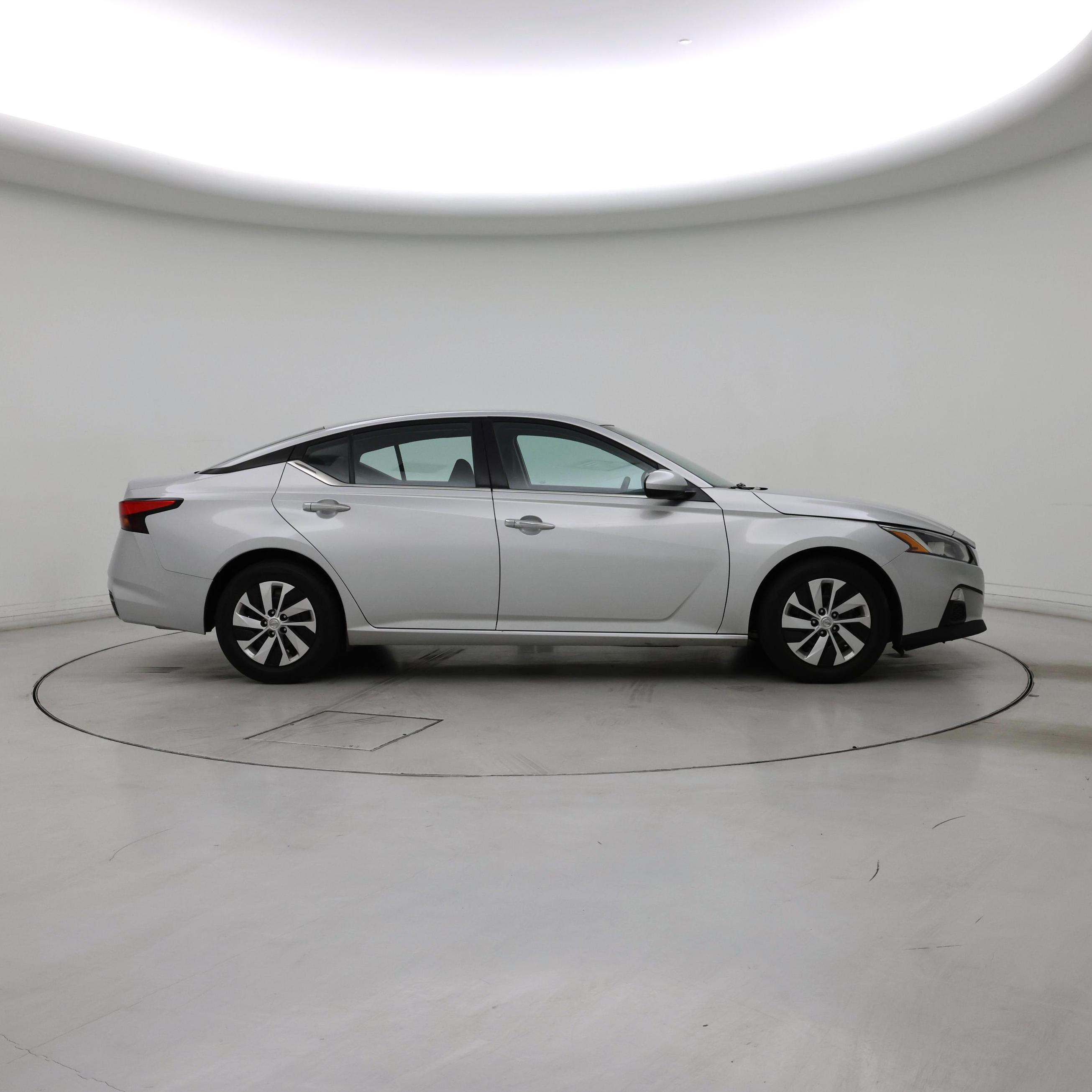 Thumbnail: 2021 Nissan Altima - 7