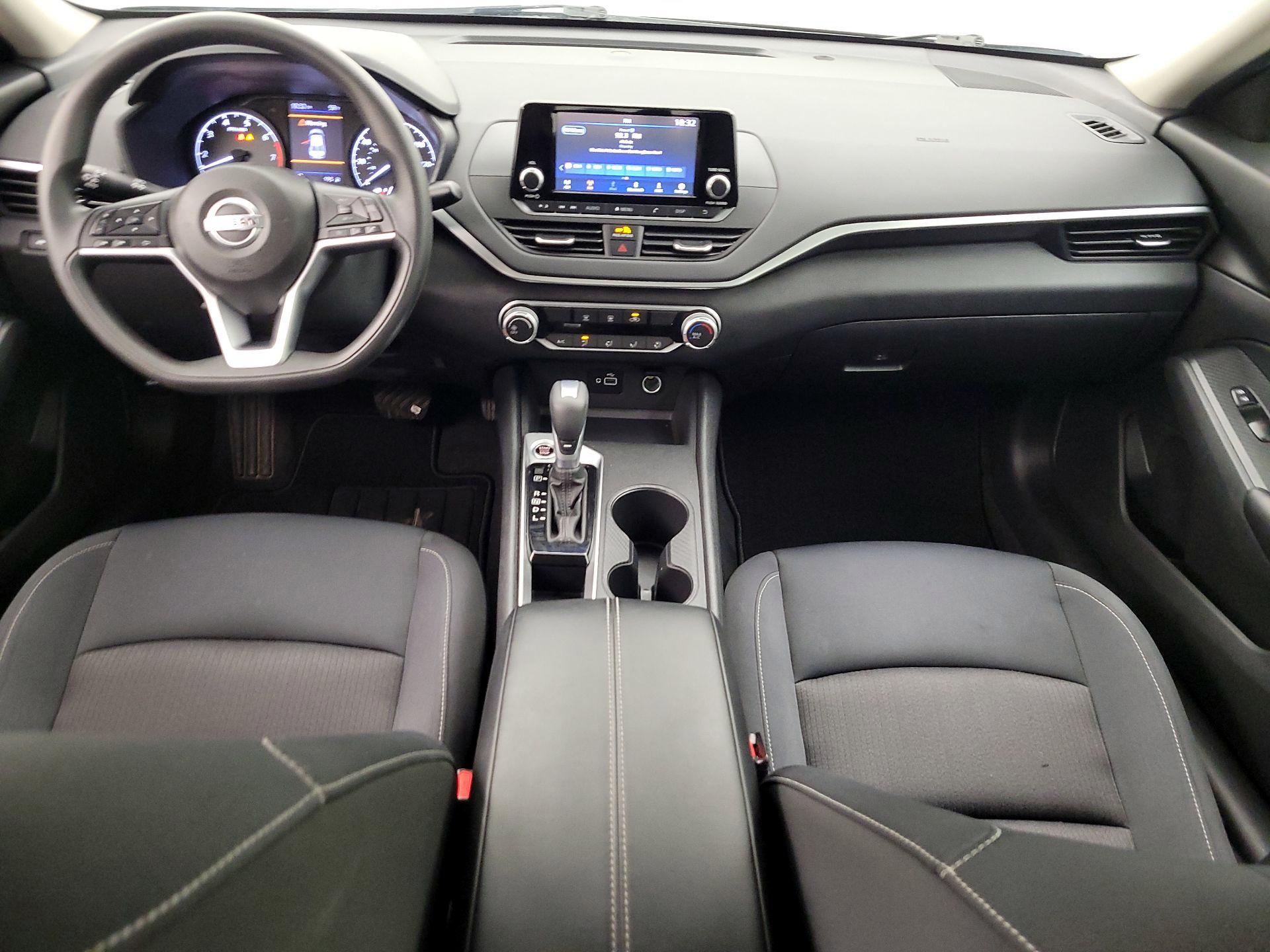 Thumbnail: 2021 Nissan Altima - 9