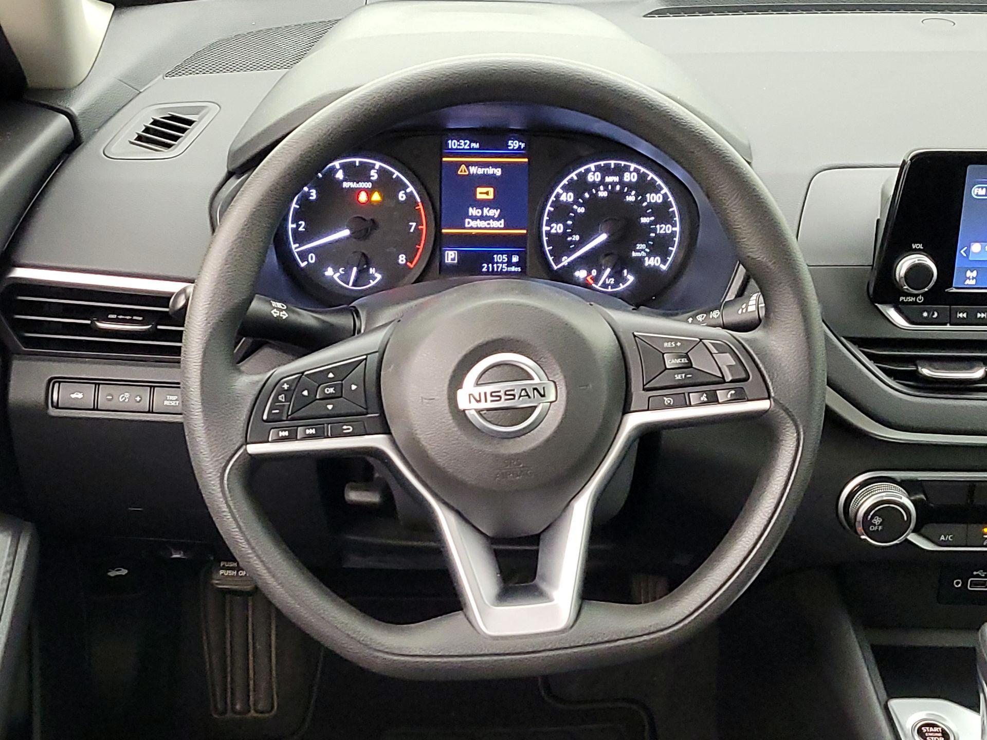 Thumbnail: 2021 Nissan Altima - 10