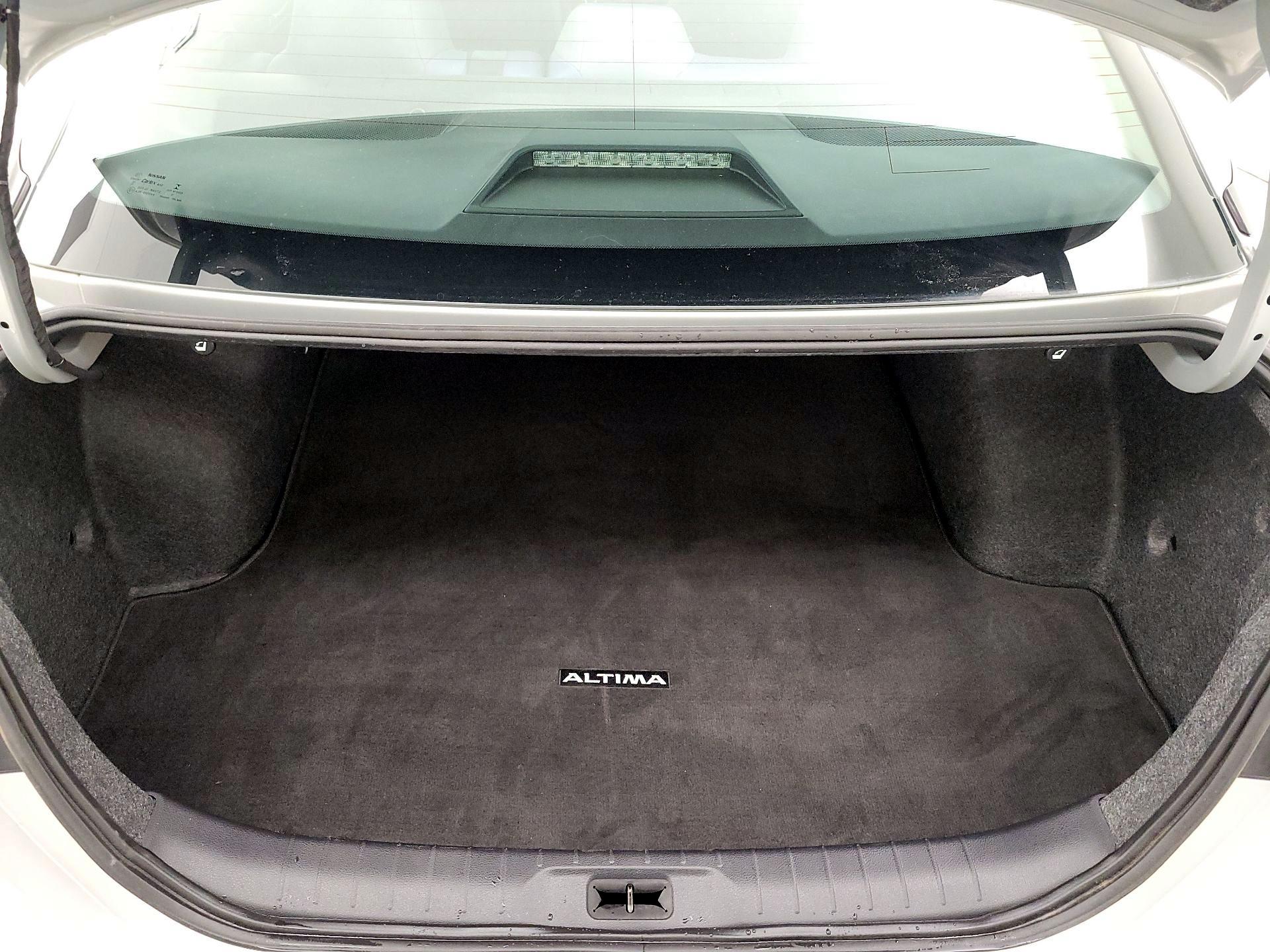 Thumbnail: 2021 Nissan Altima - 17
