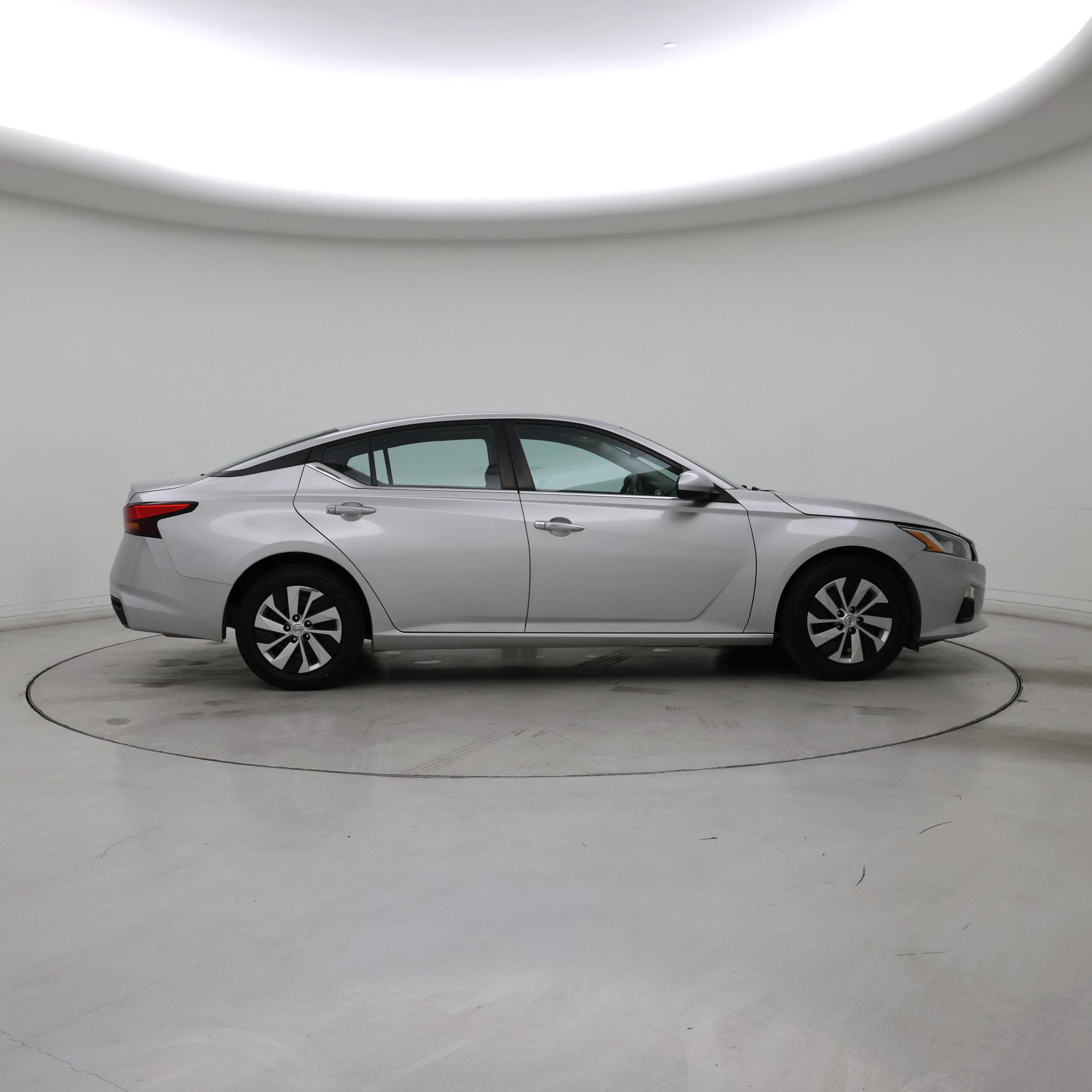 Thumbnail: 2021 Nissan Altima - 7