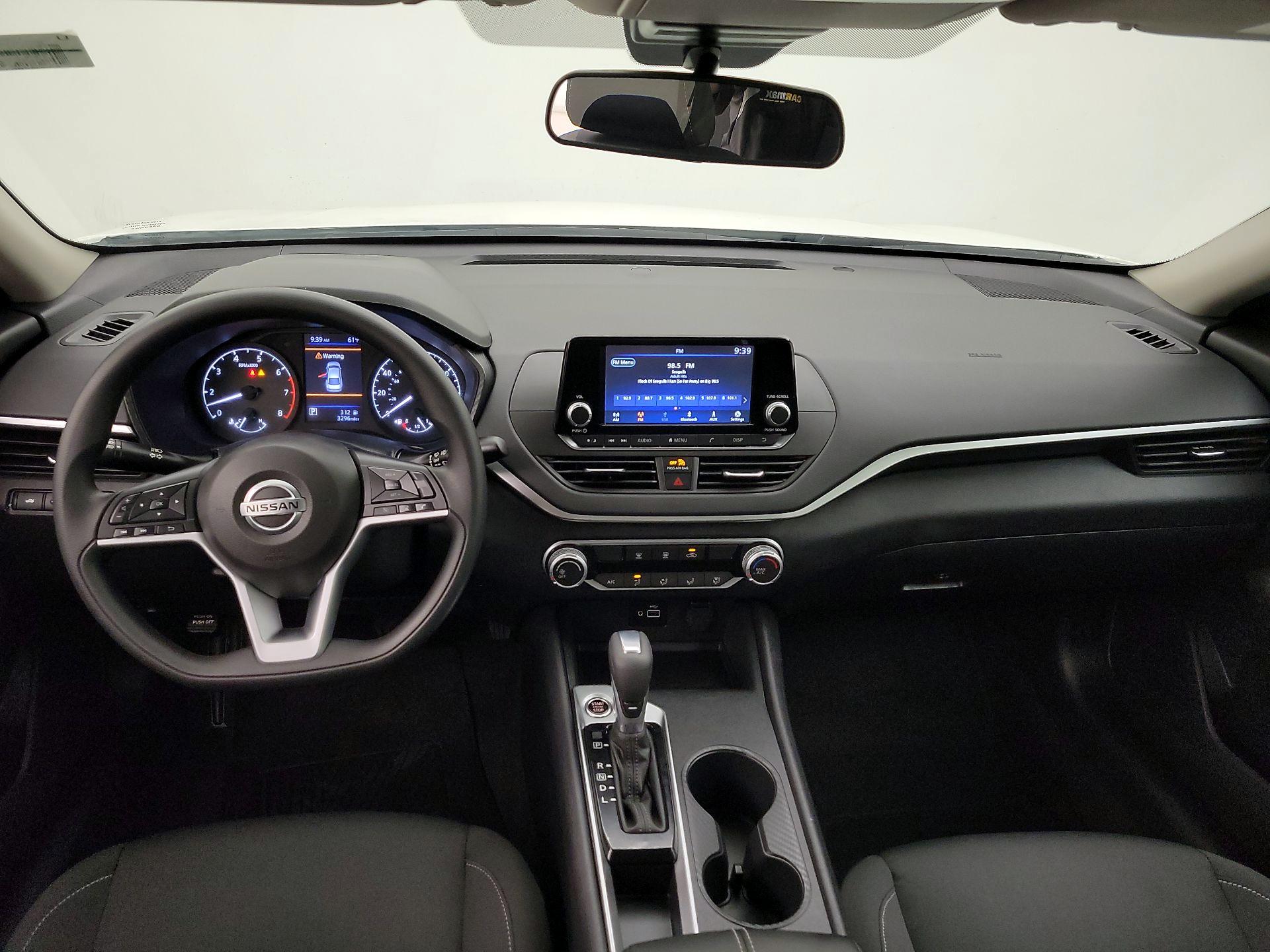 Thumbnail: 2021 Nissan Altima - 9