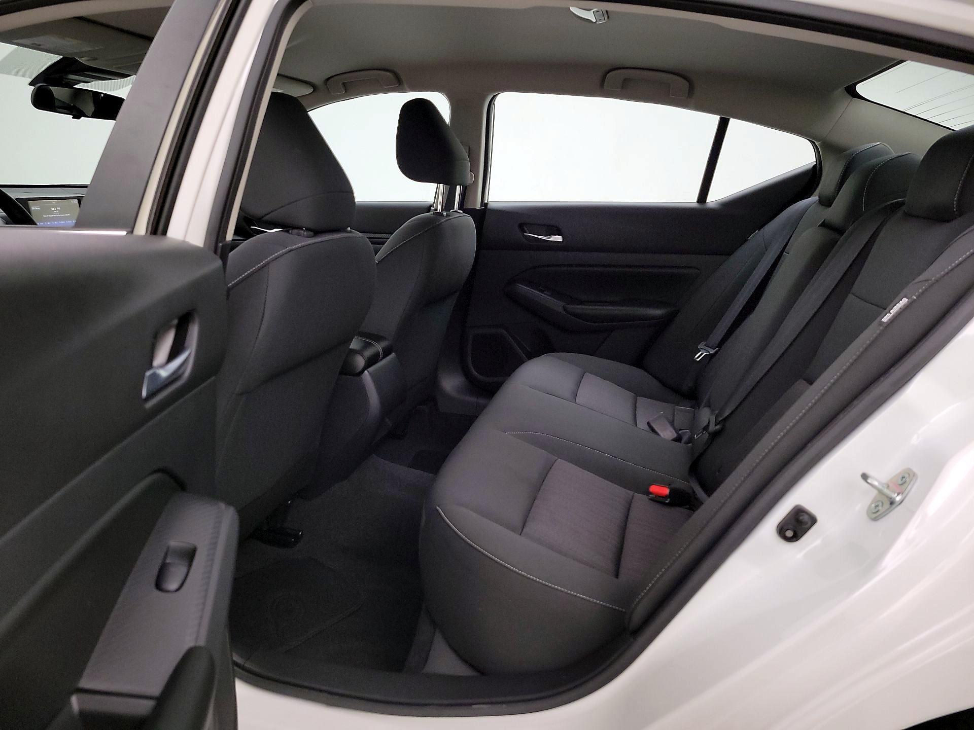 Thumbnail: 2021 Nissan Altima - 19