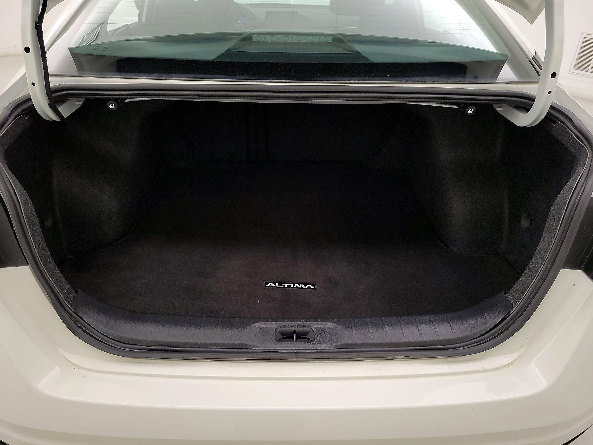 Thumbnail: 2021 Nissan Altima - 20