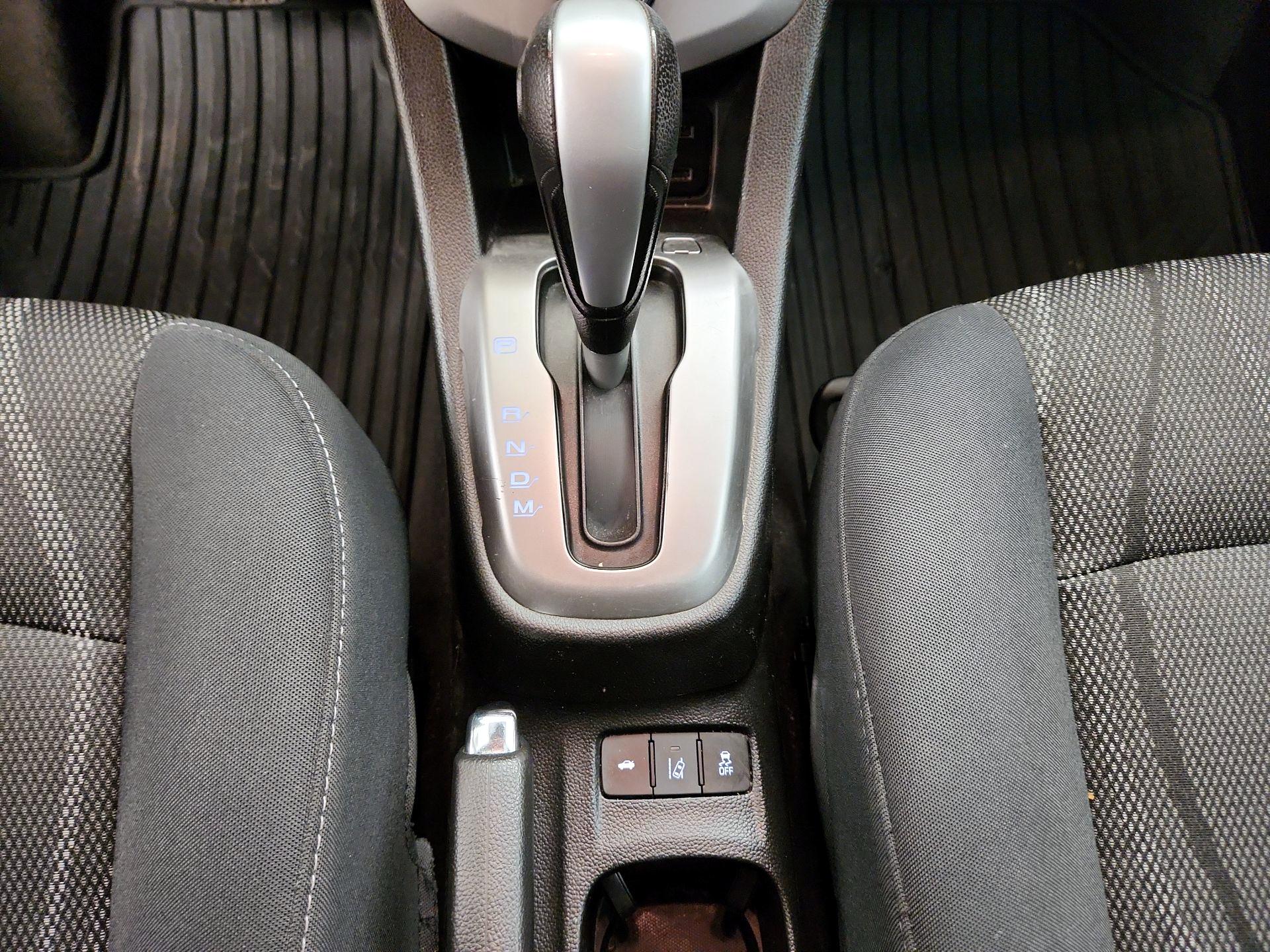 Thumbnail: 2019 Chevrolet Sonic - 17