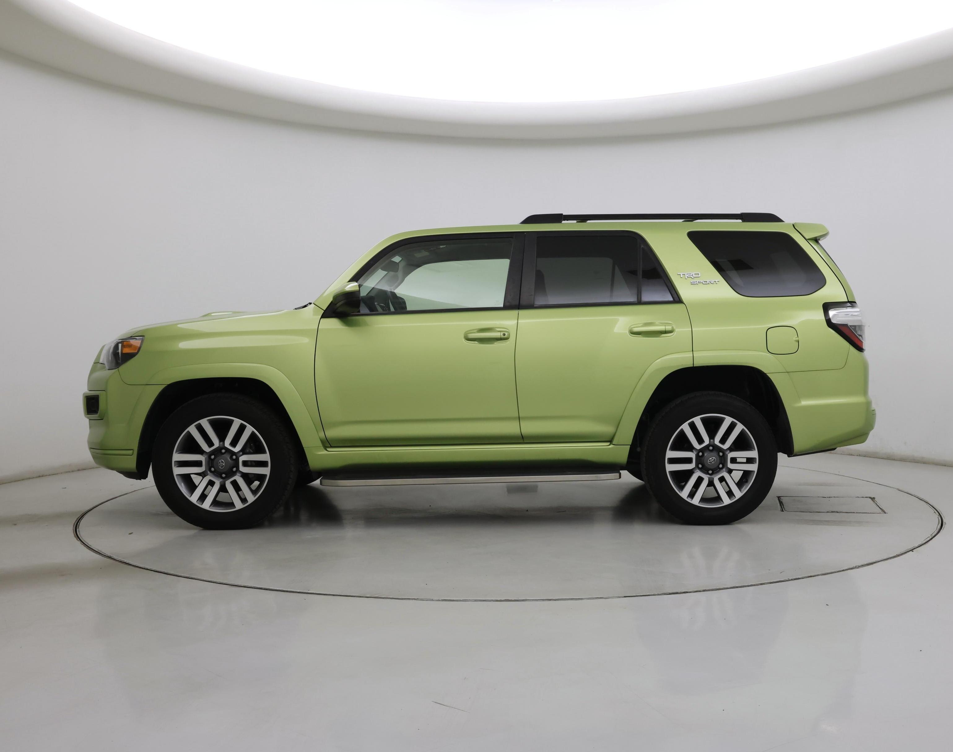 Thumbnail: 2023 Toyota 4Runner - 3