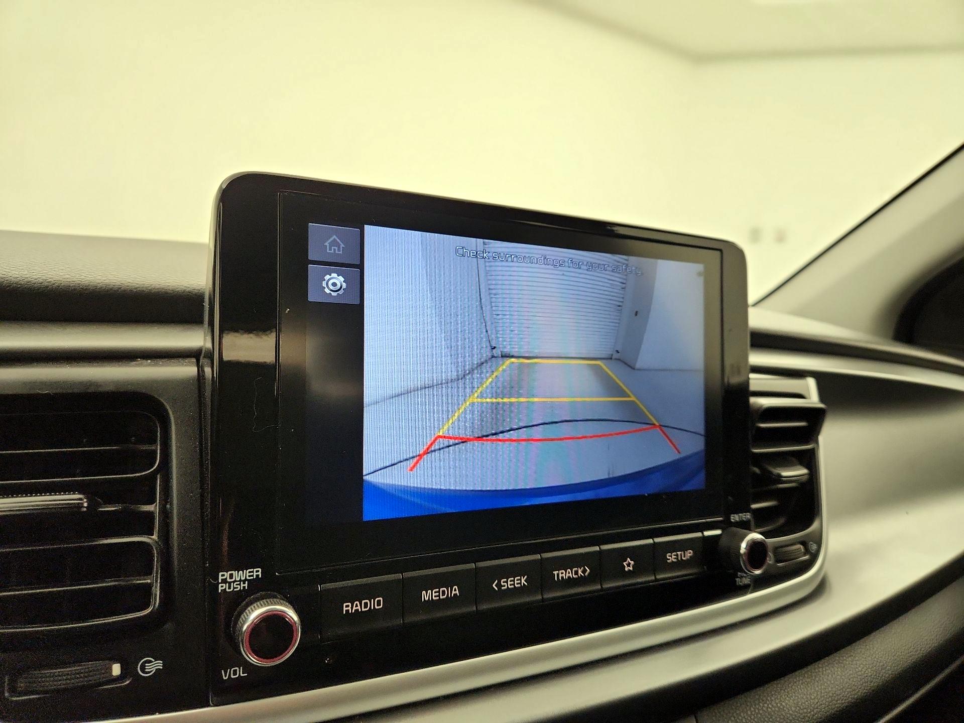 Thumbnail: 2022 Kia Rio5 - 14