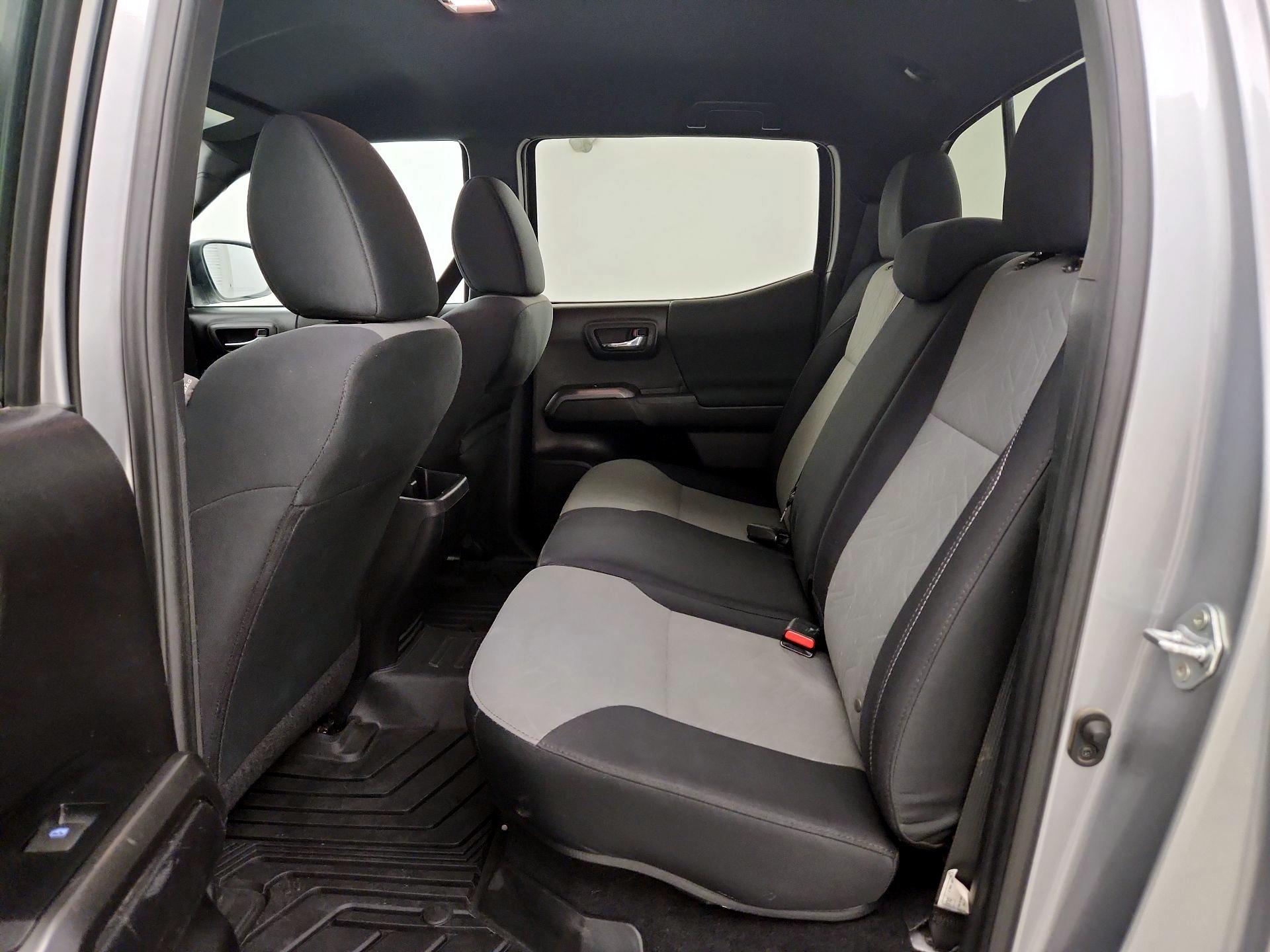 Thumbnail: 2021 Toyota Tacoma - 19