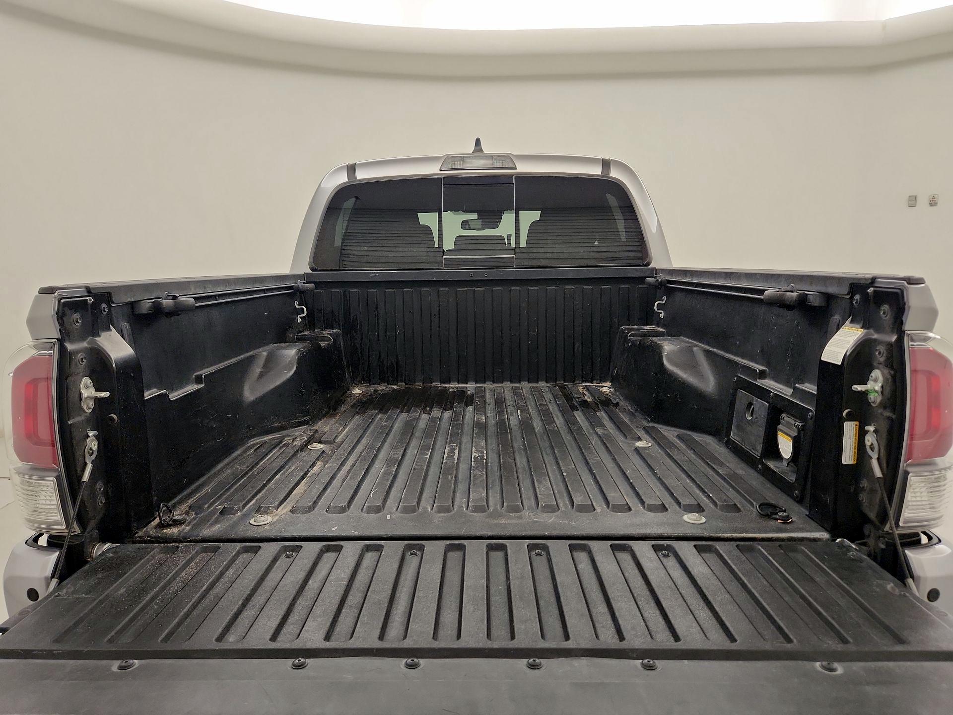 Thumbnail: 2021 Toyota Tacoma - 20