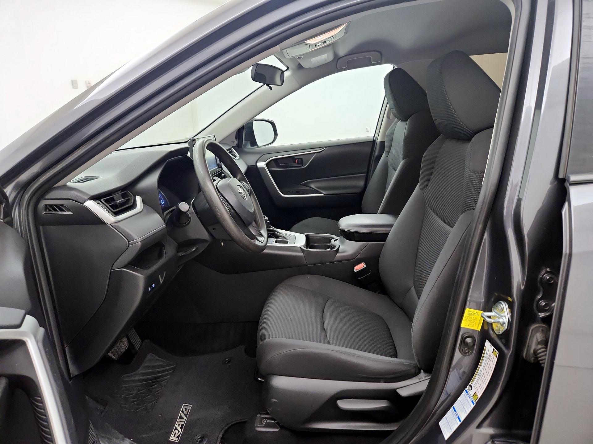 Thumbnail: 2021 Toyota RAV4 - 11