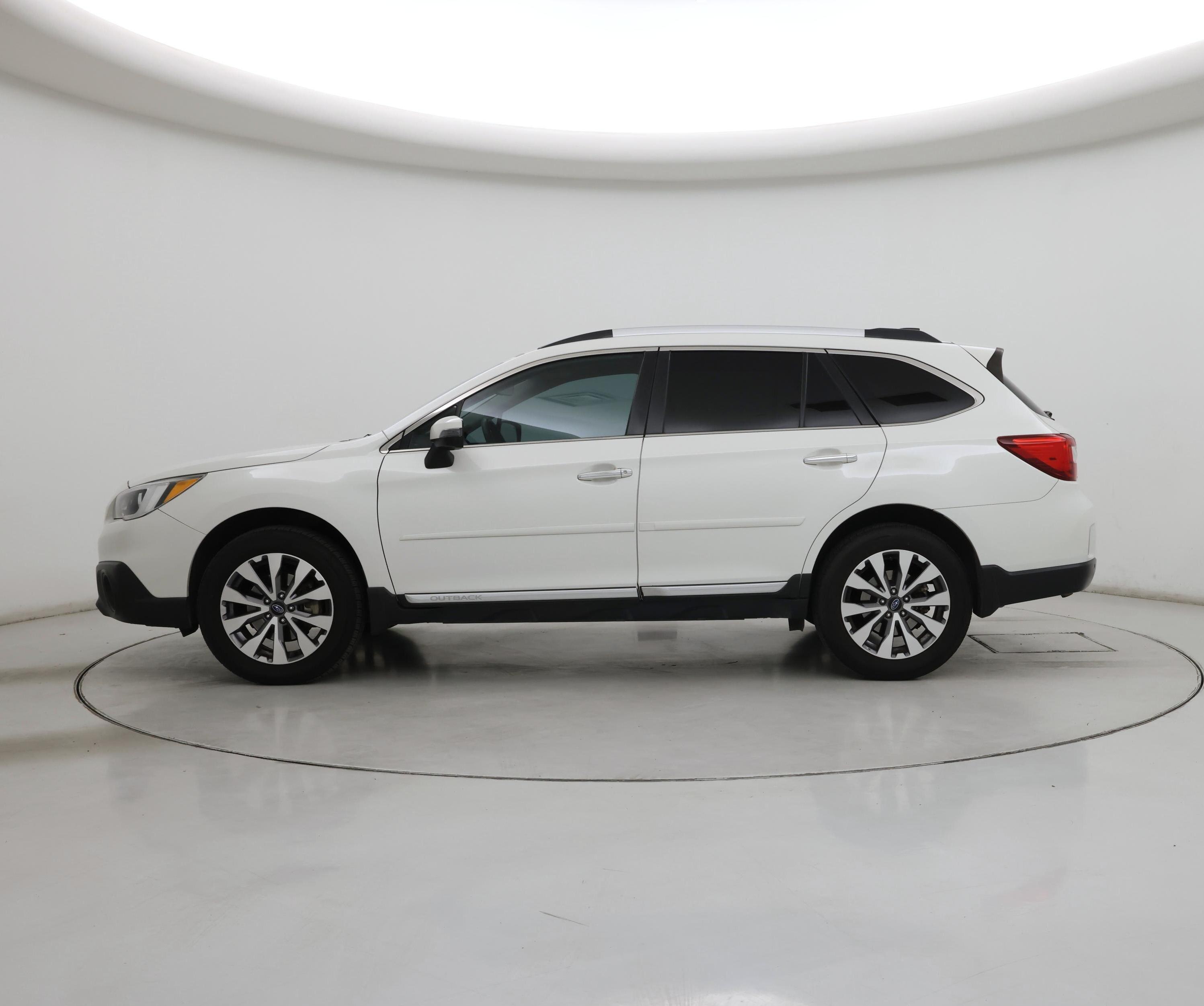 Thumbnail: 2017 Subaru Outback - 3