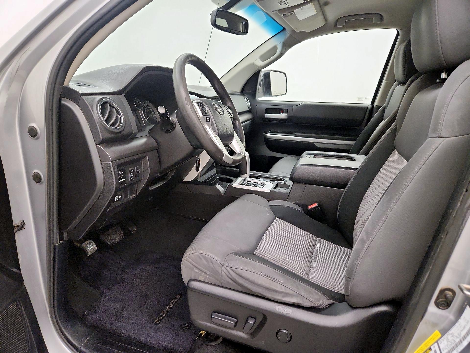 Thumbnail: 2015 Toyota Tundra - 11