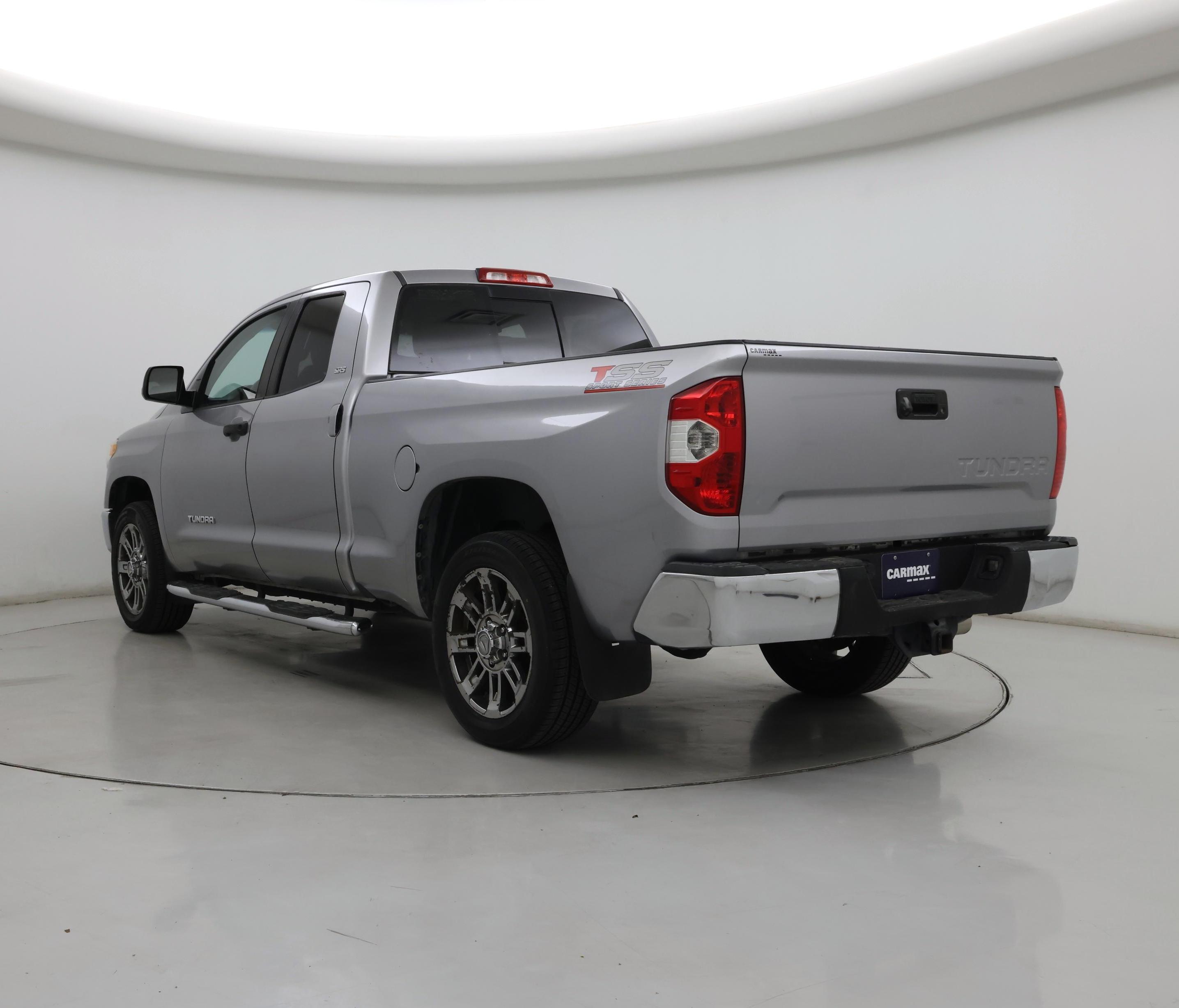 Thumbnail: 2015 Toyota Tundra - 2