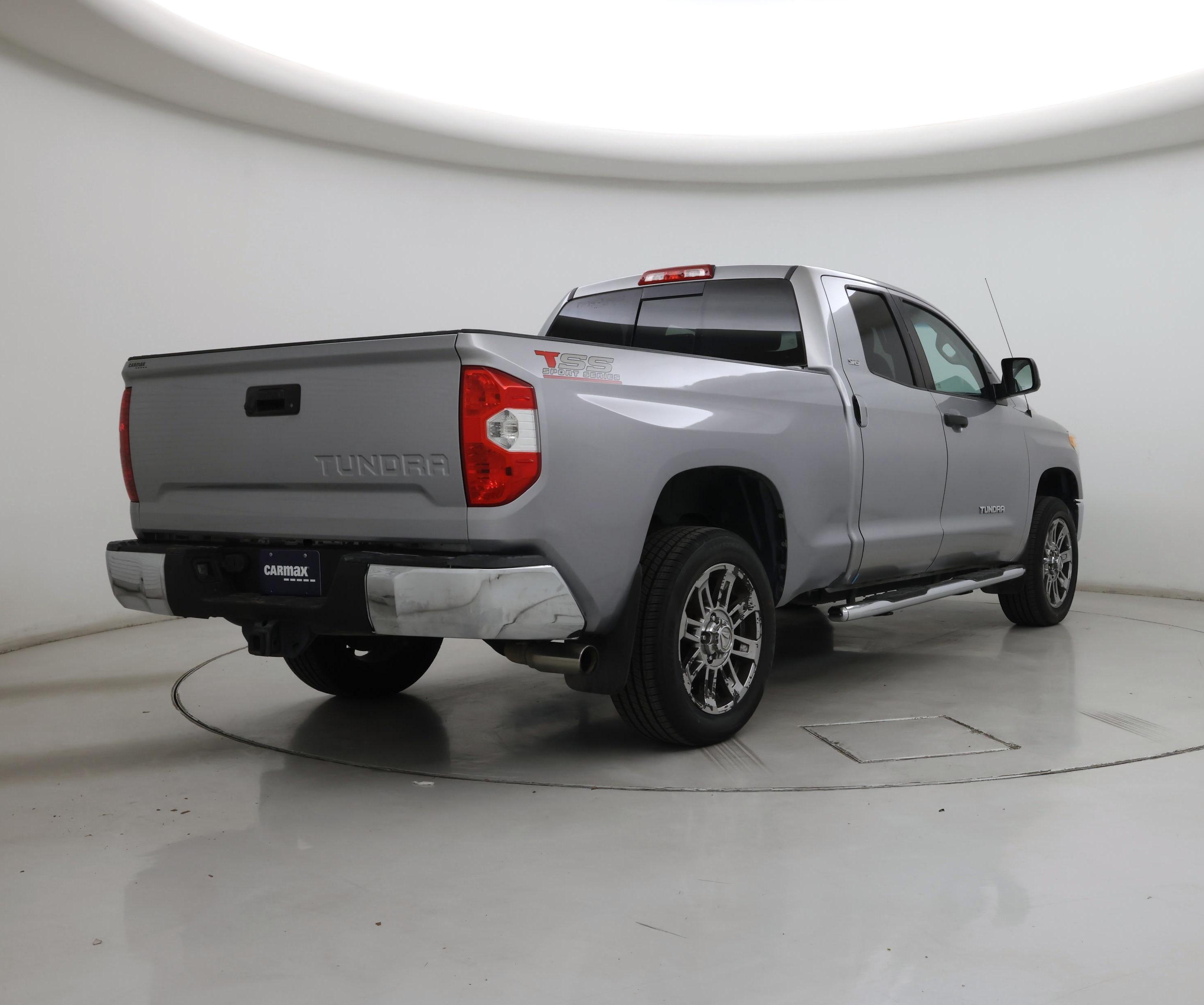 Thumbnail: 2015 Toyota Tundra - 8