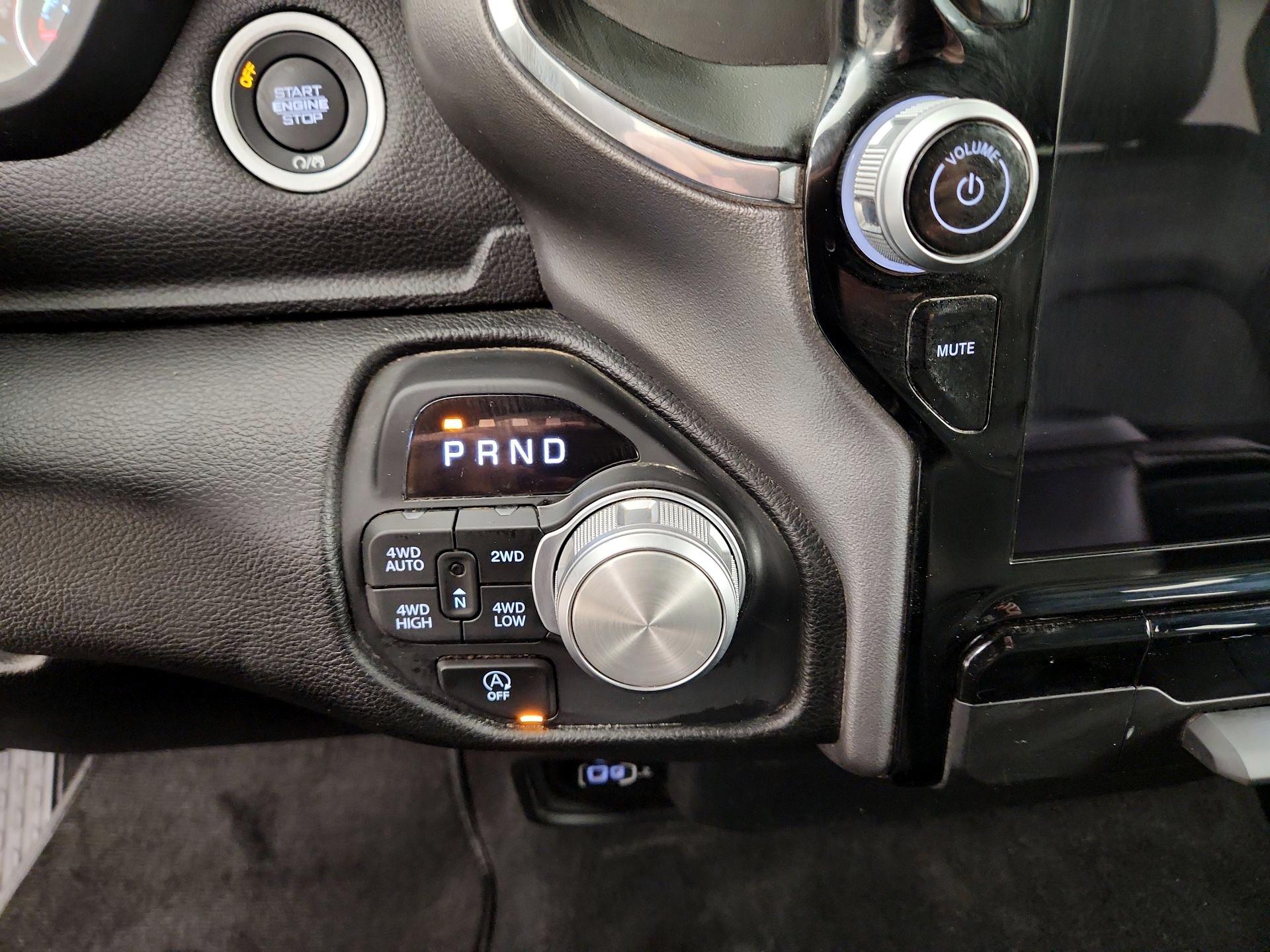 Thumbnail: 2025 RAM 1500 - 18