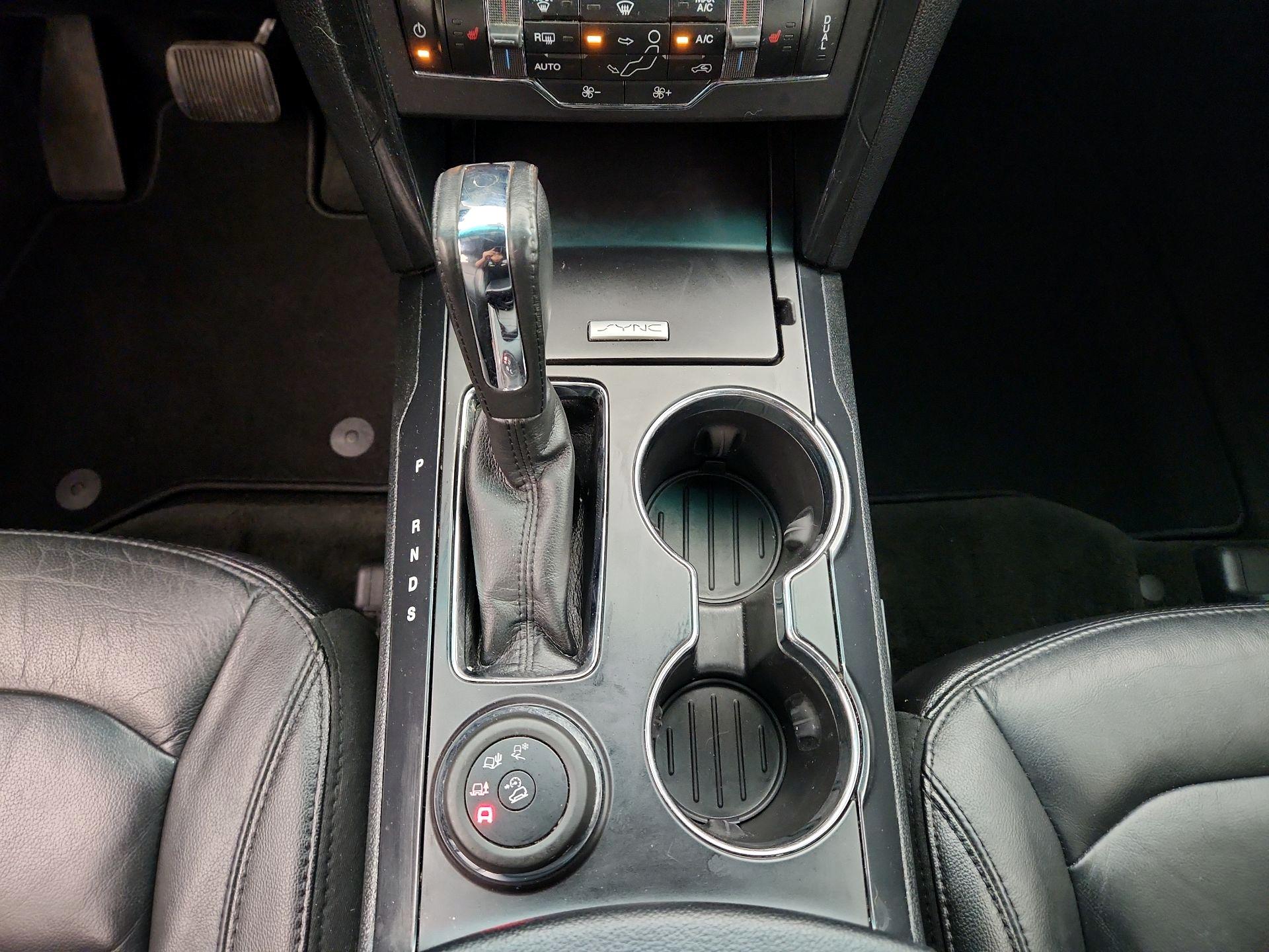 Thumbnail: 2016 Ford Explorer - 17