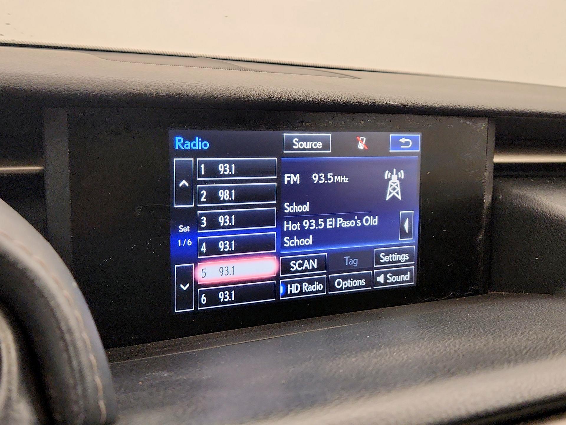 Thumbnail: 2015 Lexus RC - 16