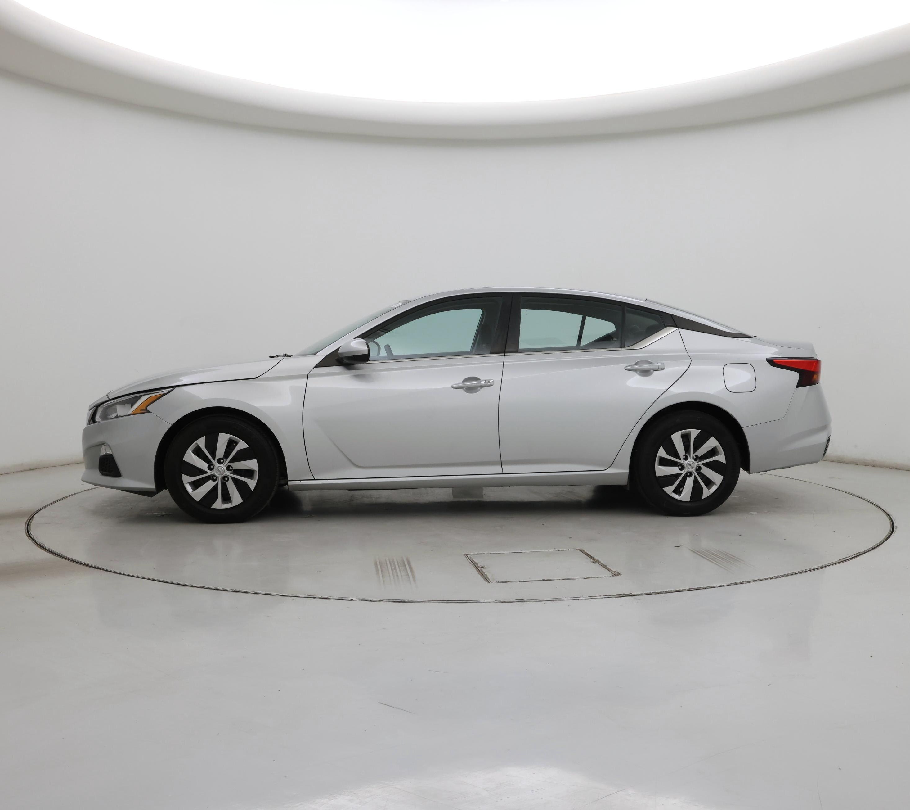Thumbnail: 2021 Nissan Altima - 3