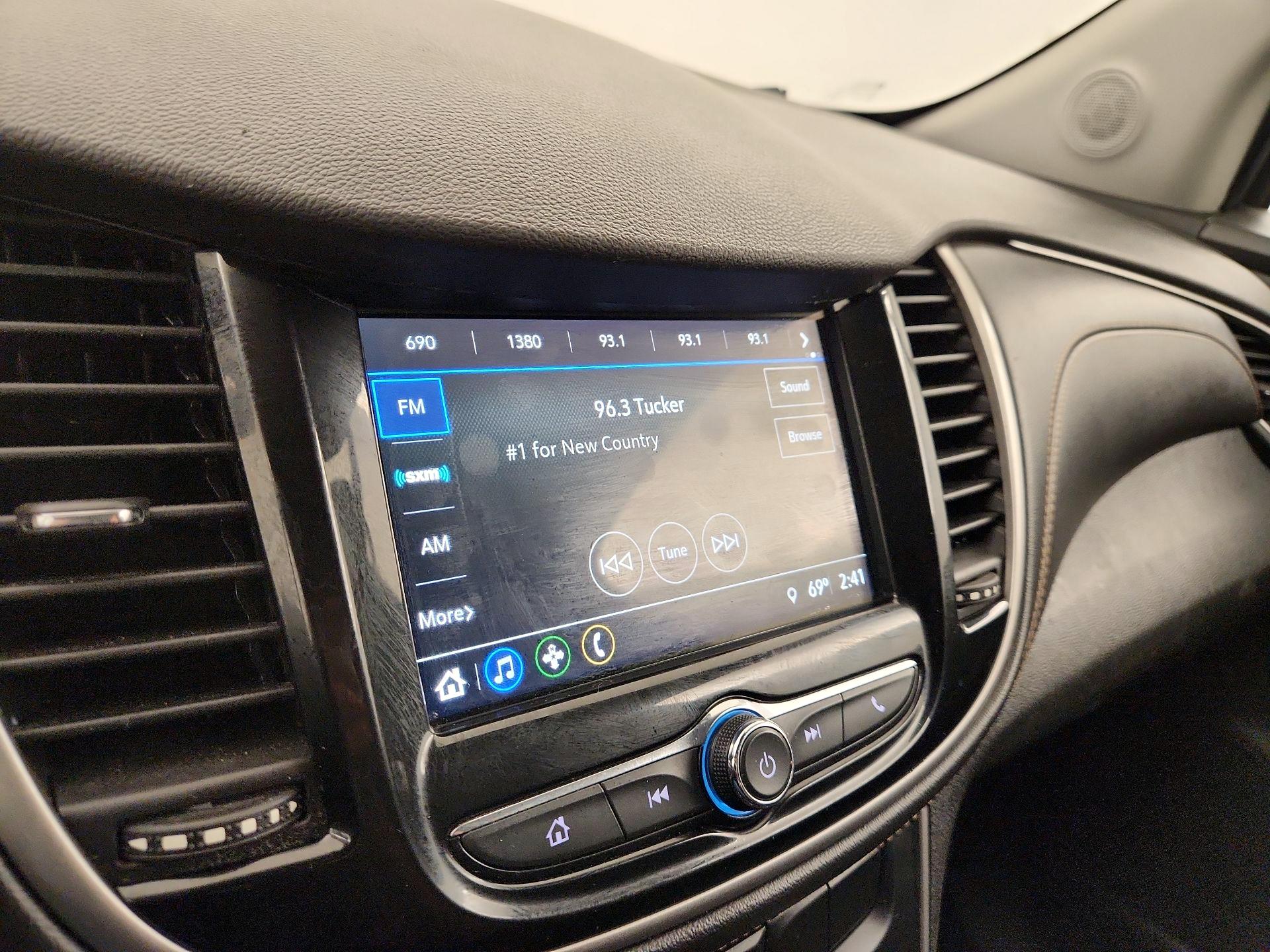 Thumbnail: 2019 Chevrolet Trax - 15