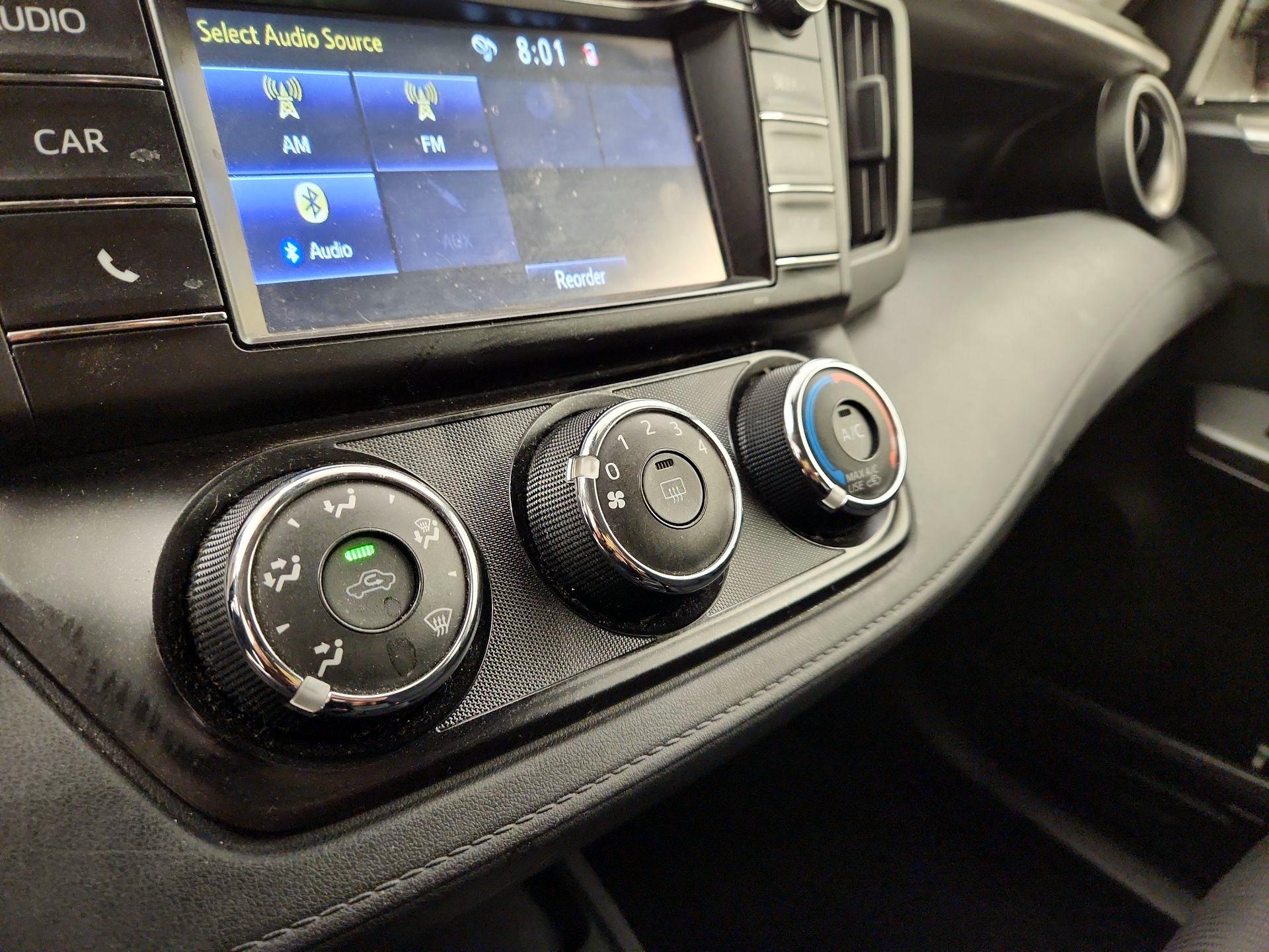 Thumbnail: 2017 Toyota RAV4 - 15