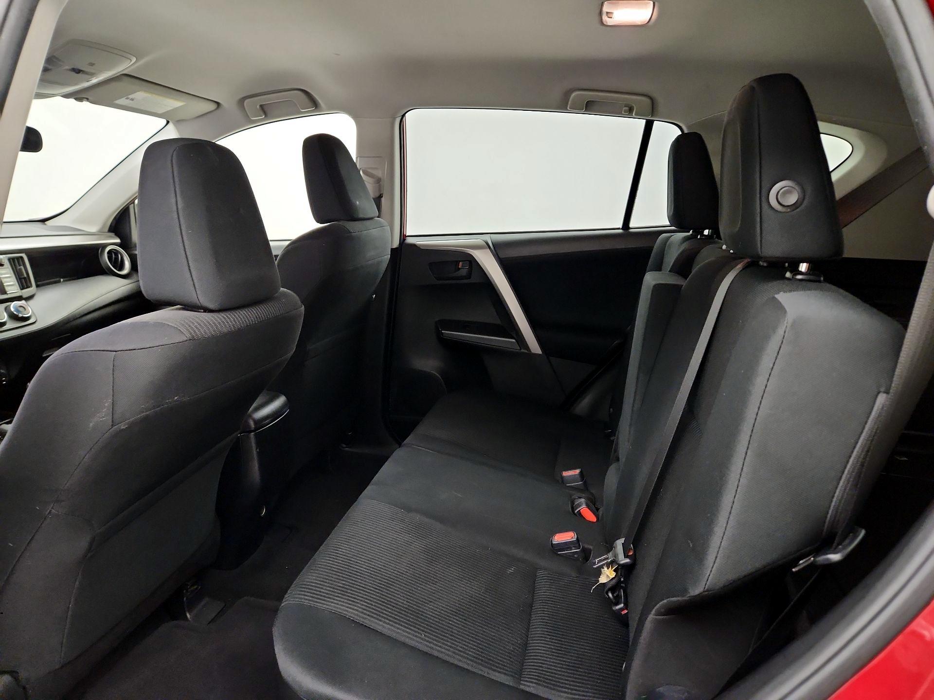 Thumbnail: 2017 Toyota RAV4 - 18