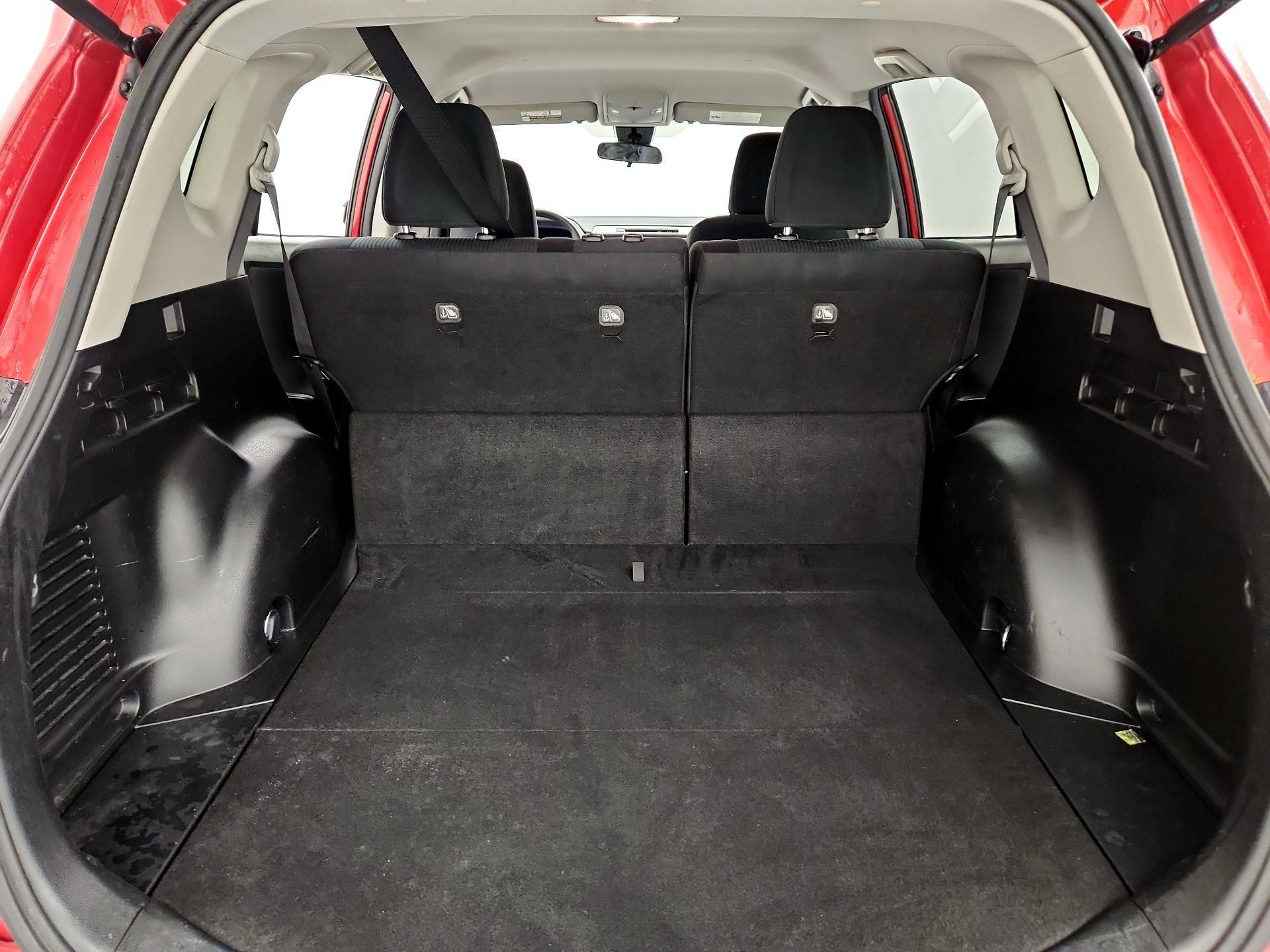 Thumbnail: 2017 Toyota RAV4 - 19