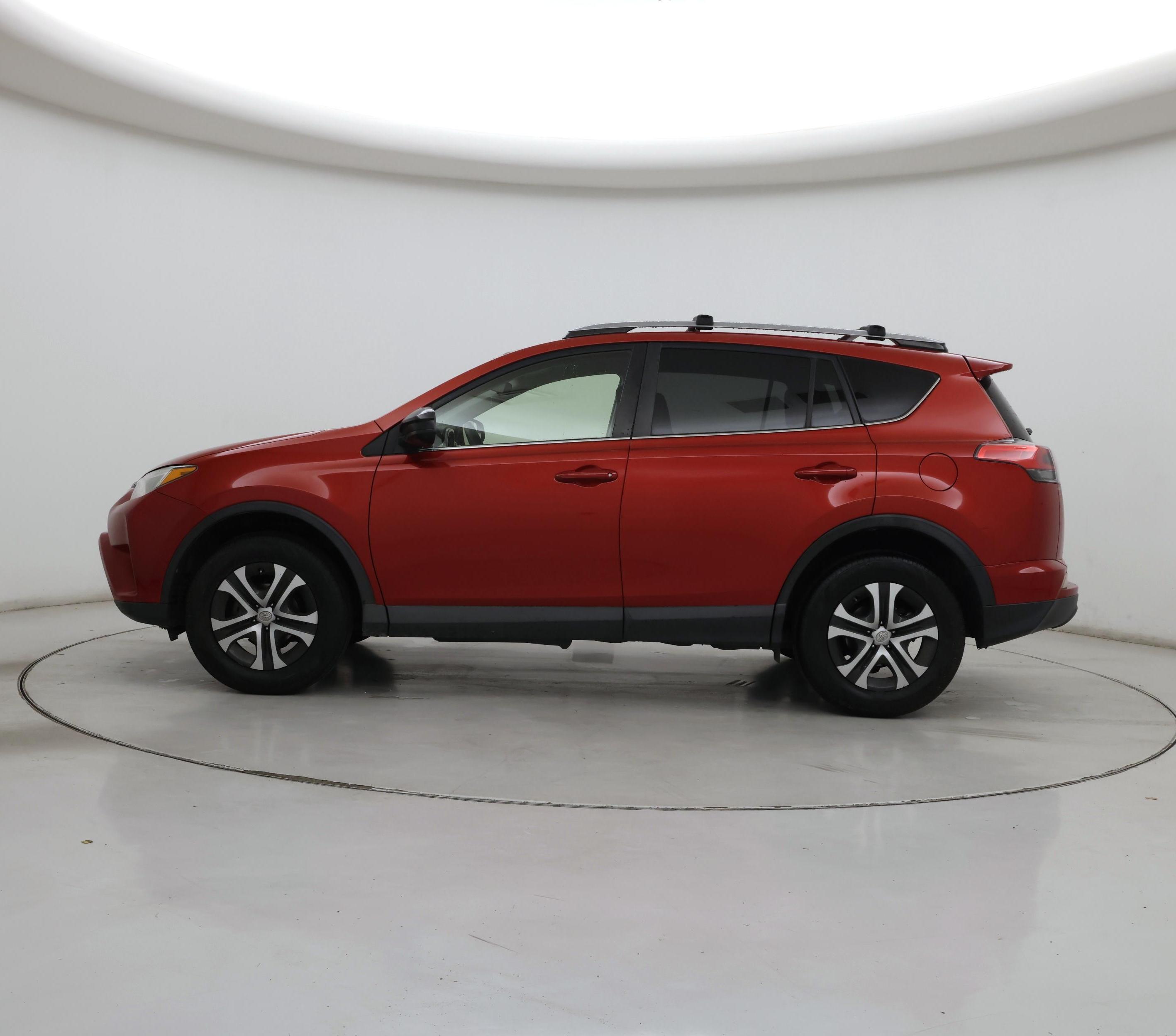 Thumbnail: 2017 Toyota RAV4 - 3