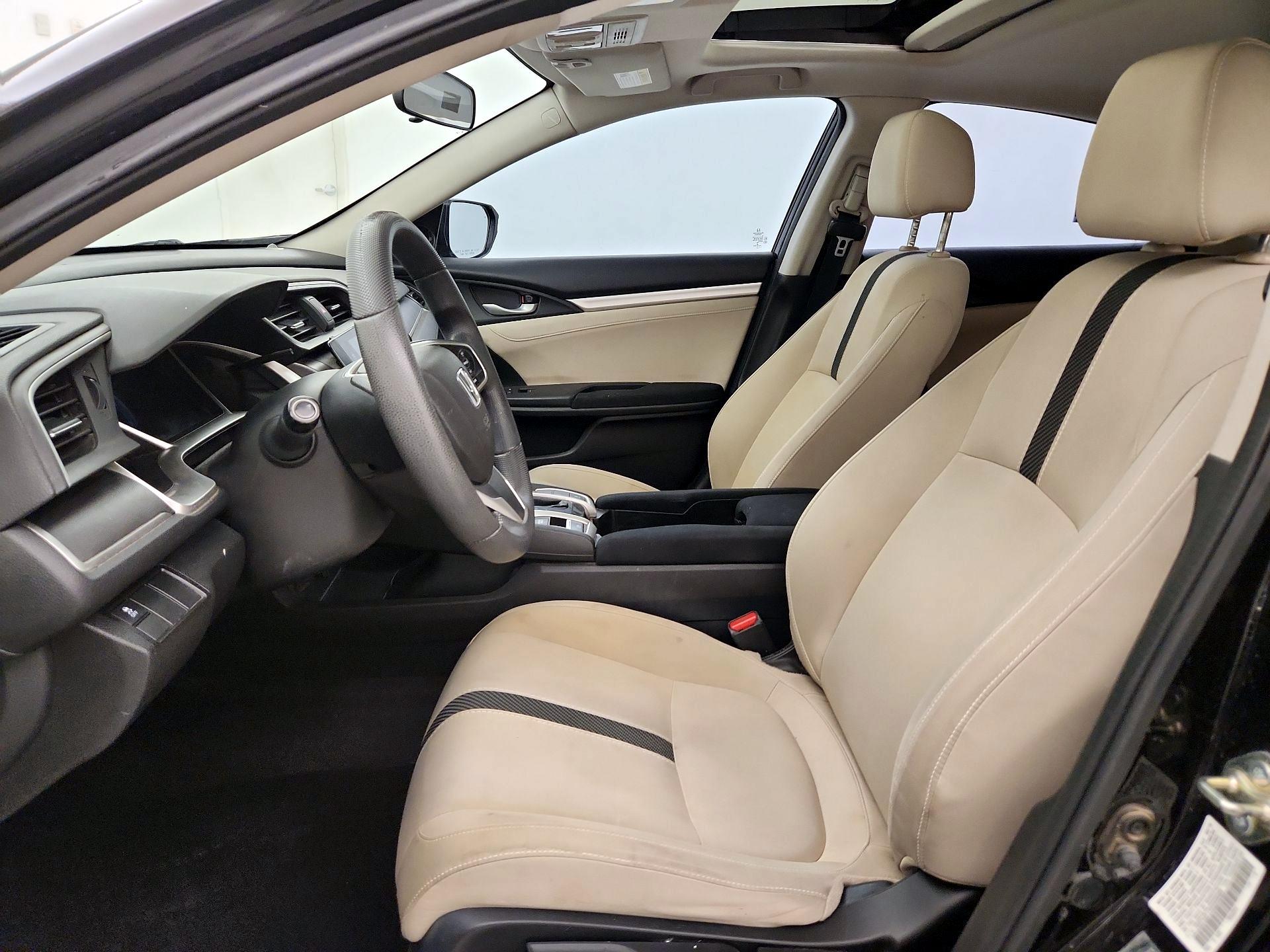 Thumbnail: 2016 Honda Civic - 11