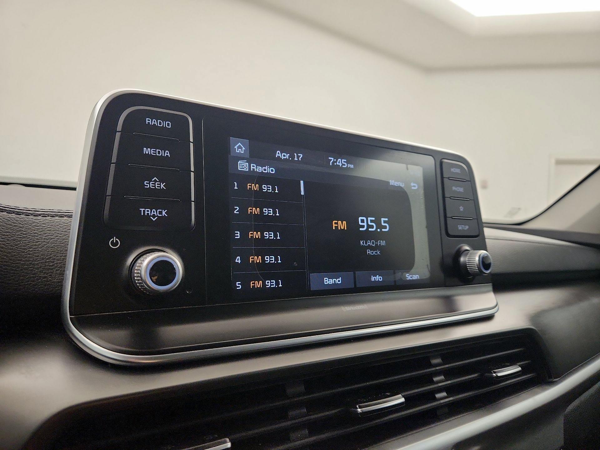 Thumbnail: 2020 Kia Telluride - 15