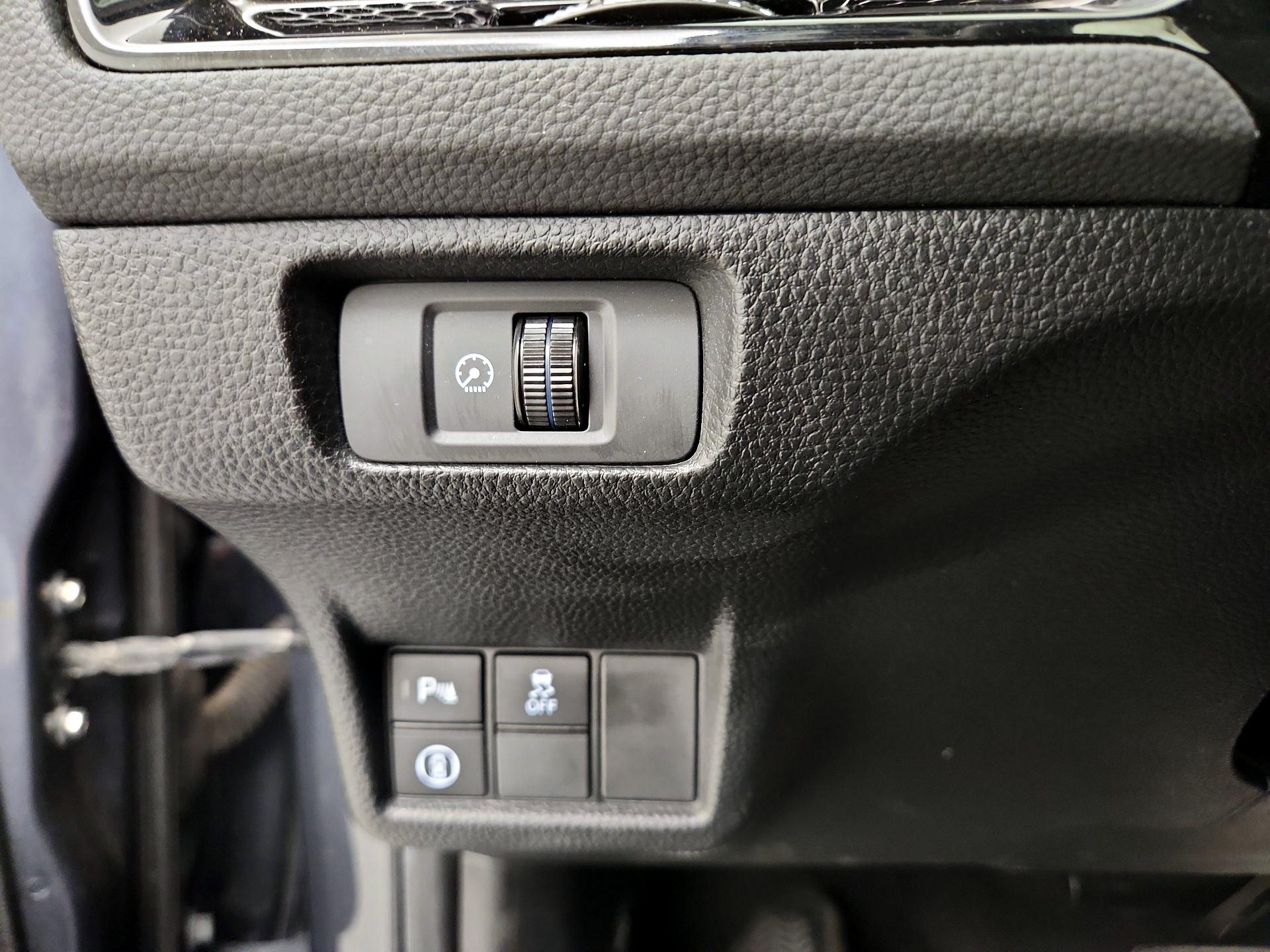 Thumbnail: 2024 Honda Civic - 13