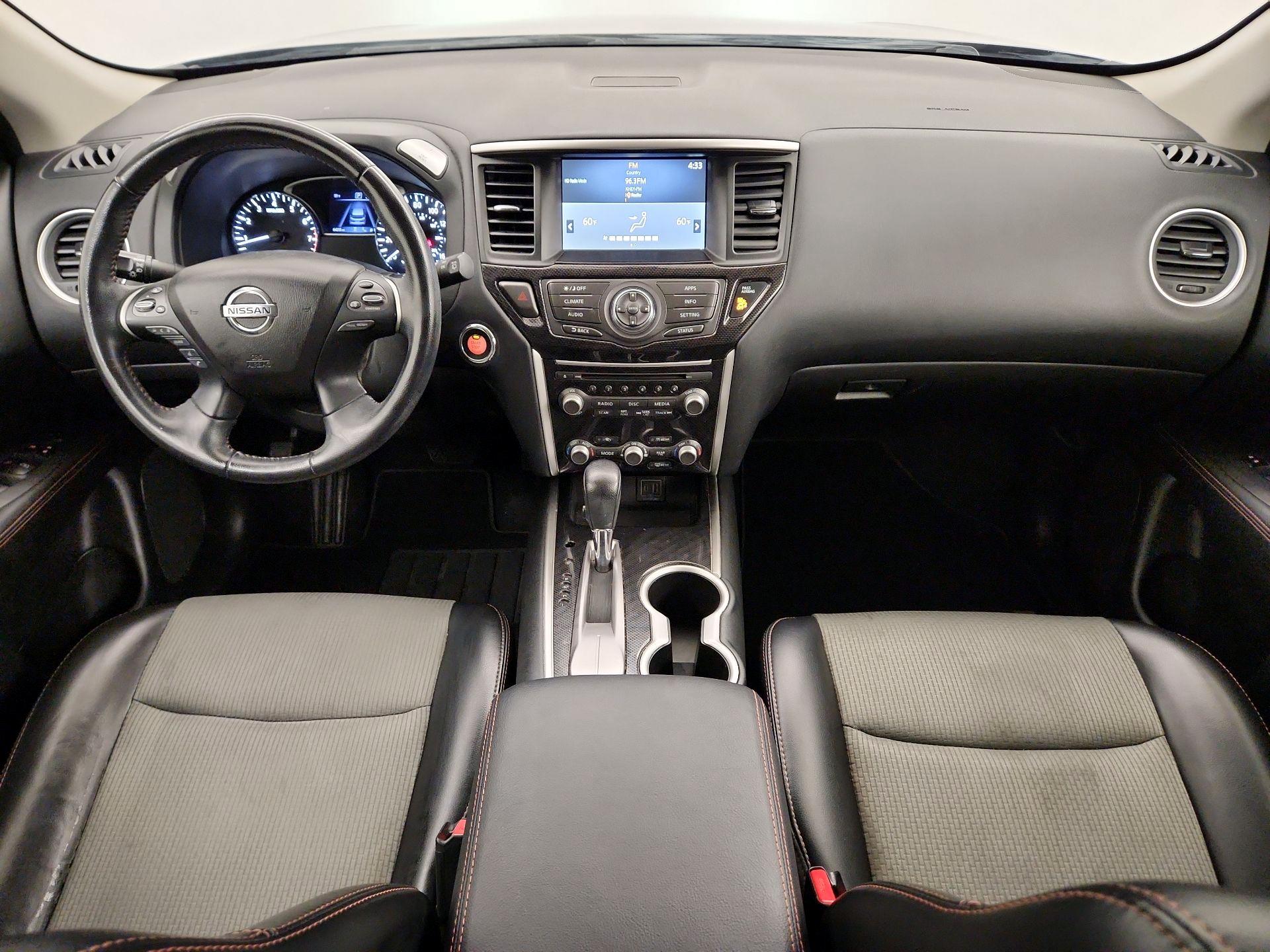 Thumbnail: 2020 Nissan Pathfinder - 9