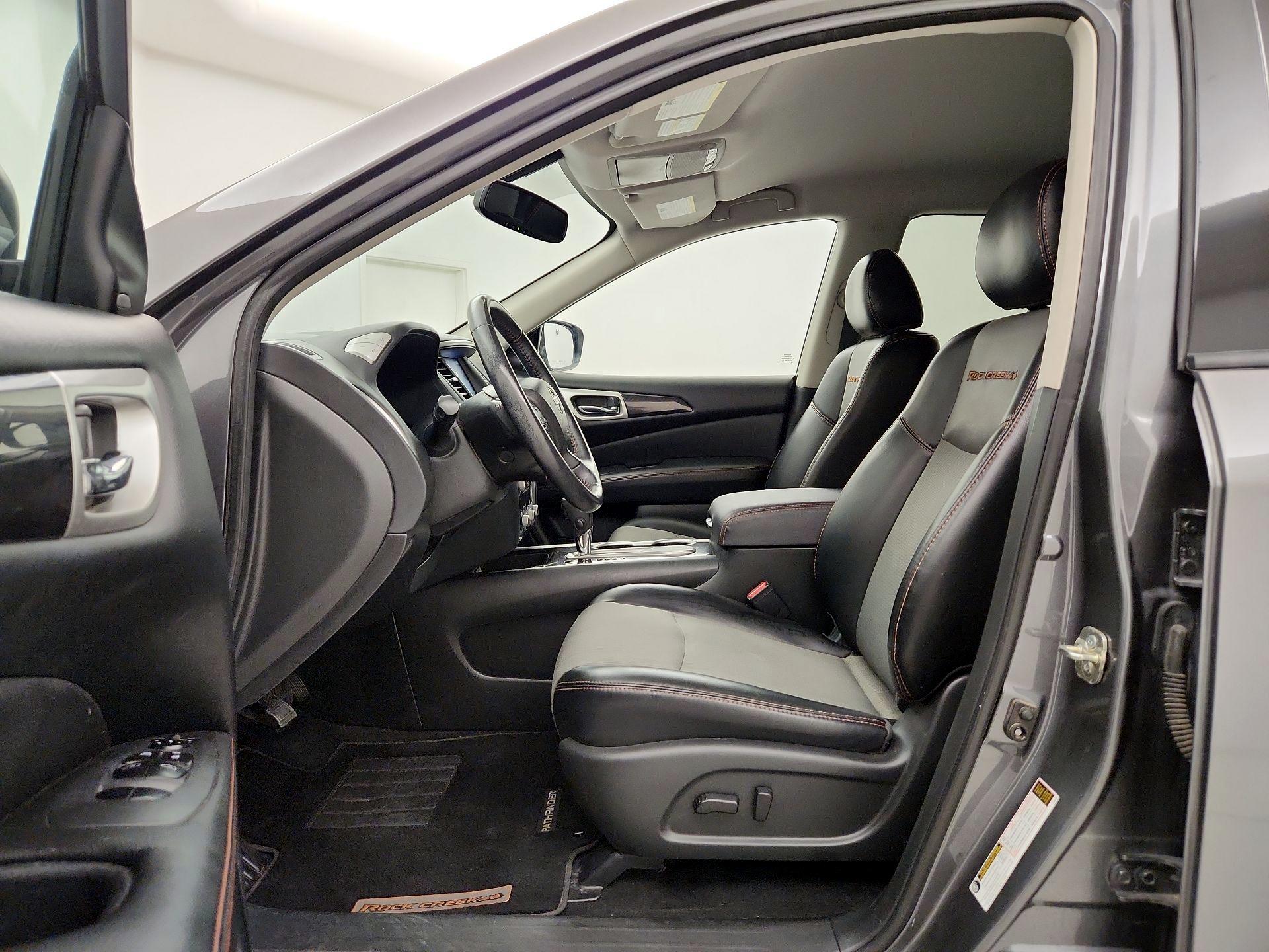 Thumbnail: 2020 Nissan Pathfinder - 11