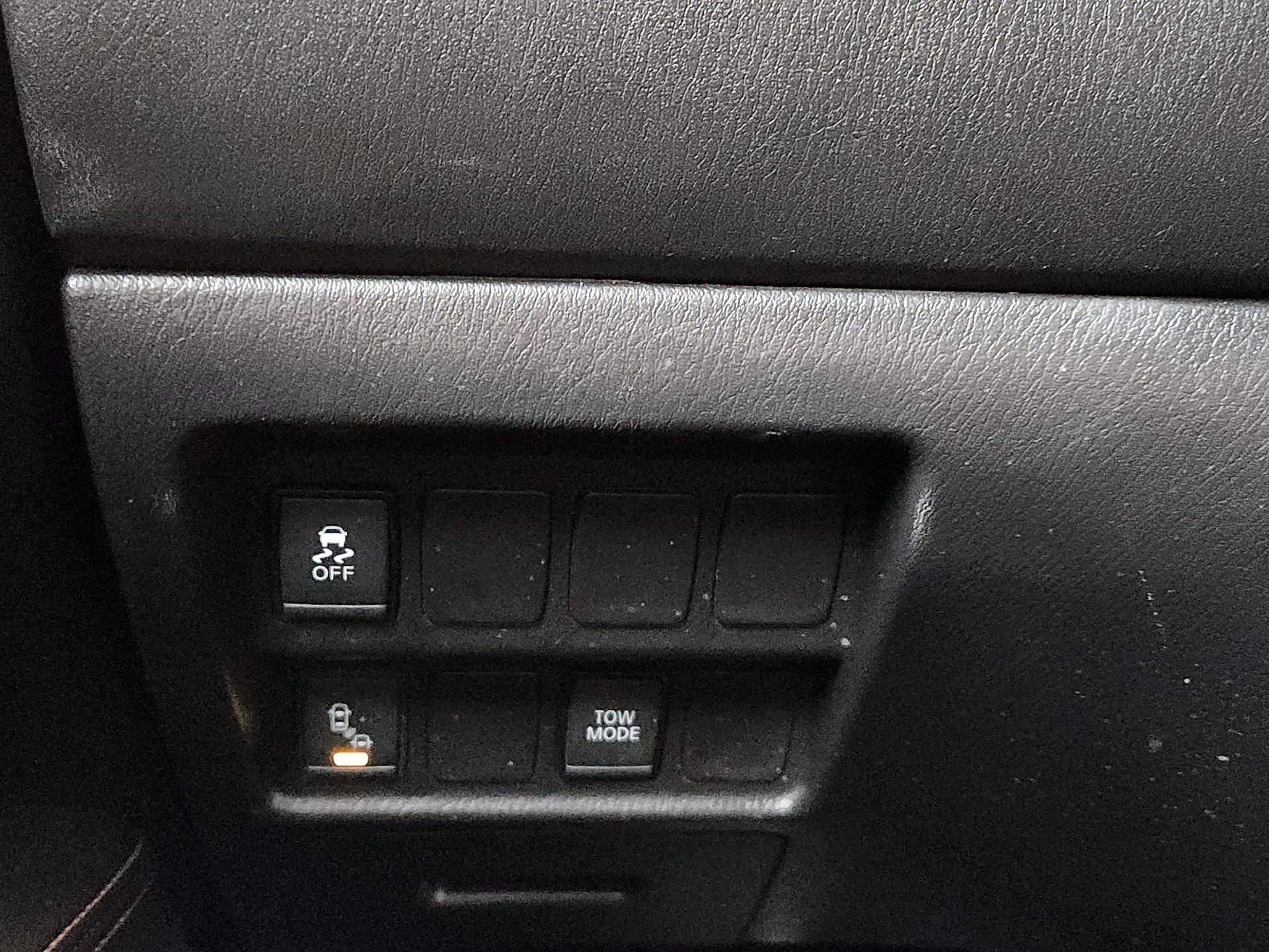 Thumbnail: 2020 Nissan Pathfinder - 13