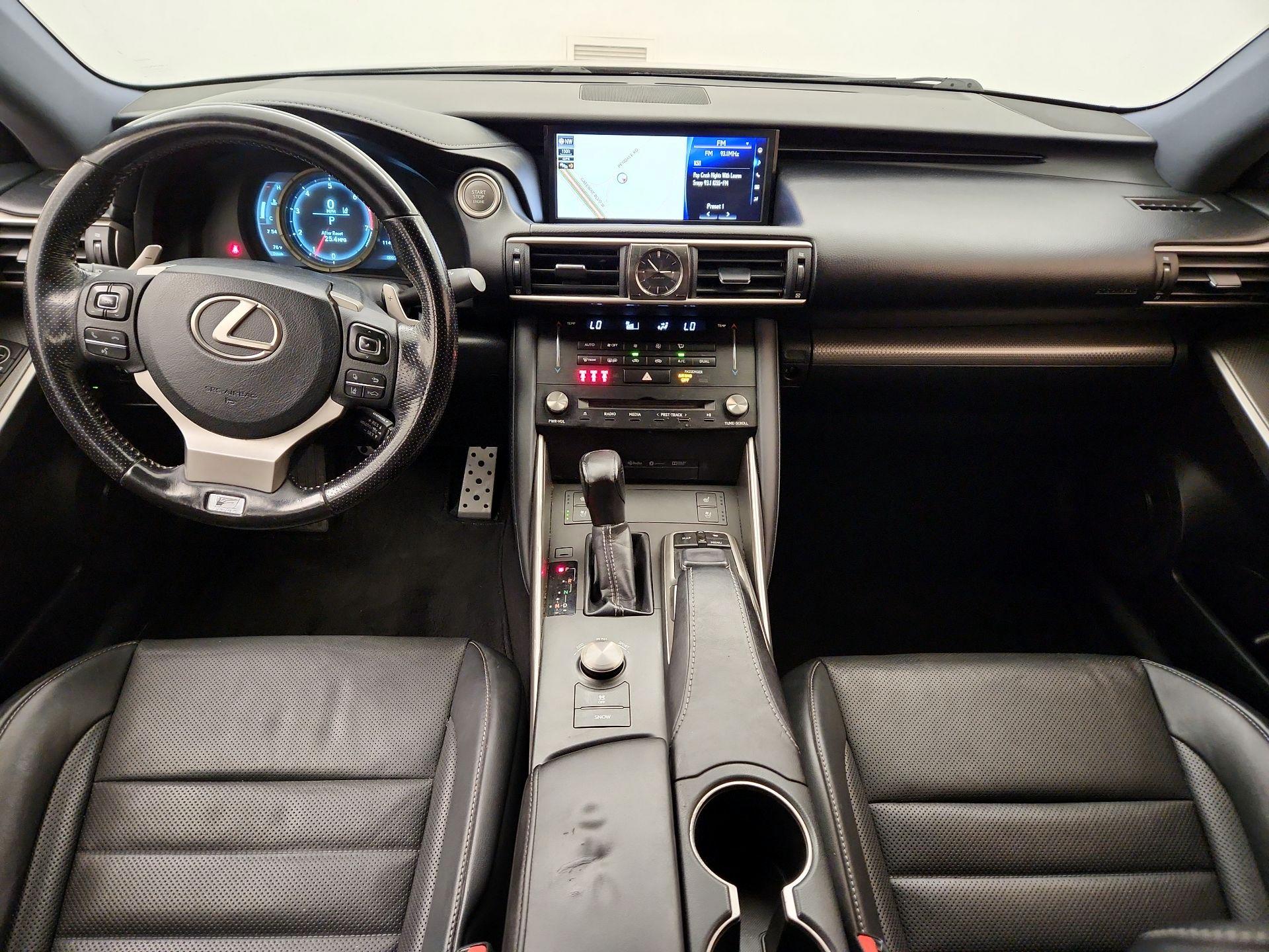 Thumbnail: 2017 Lexus IS - 9