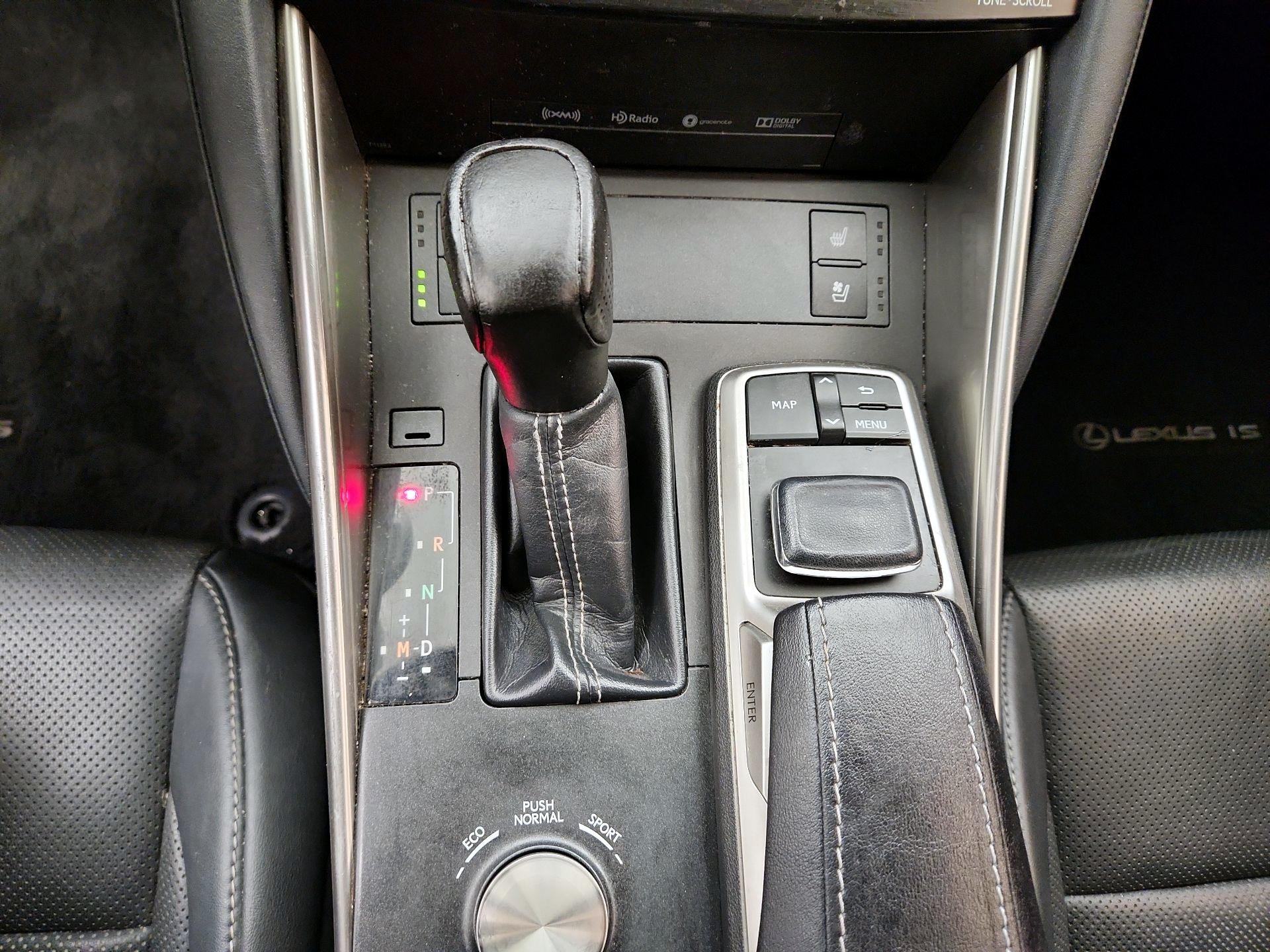 Thumbnail: 2017 Lexus IS - 17