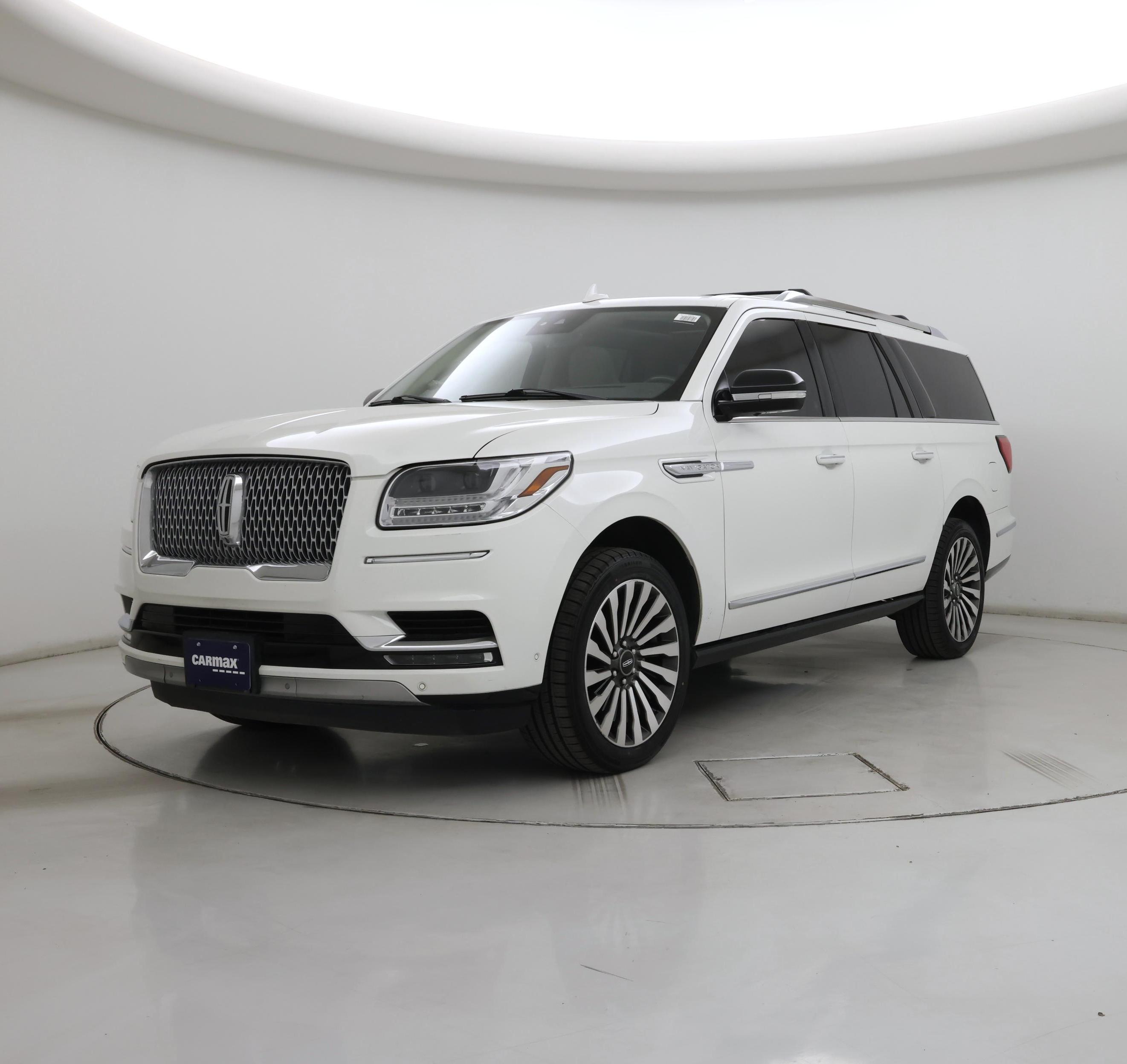 Thumbnail: 2021 Lincoln Navigator L - 4