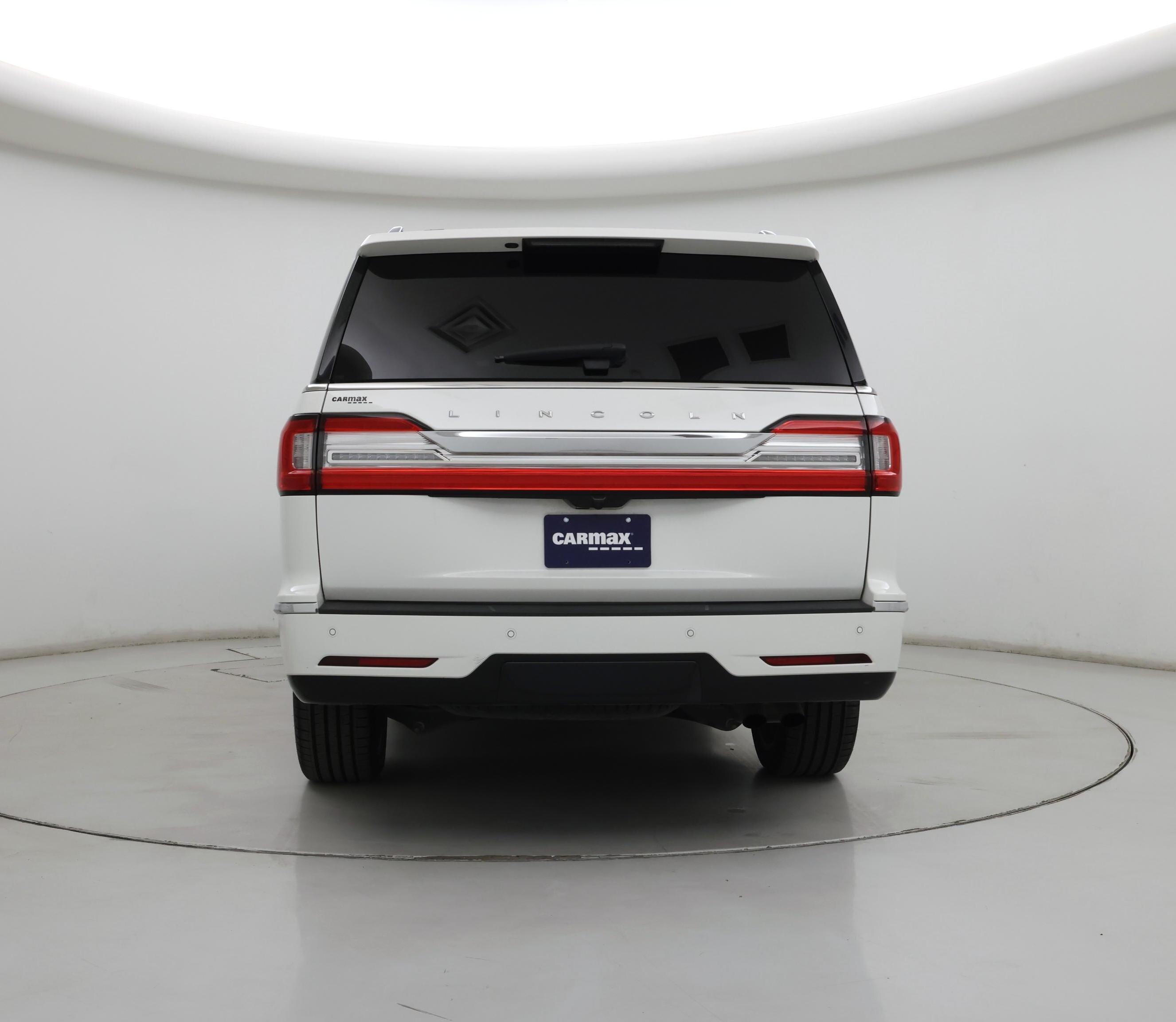 Thumbnail: 2021 Lincoln Navigator L - 6