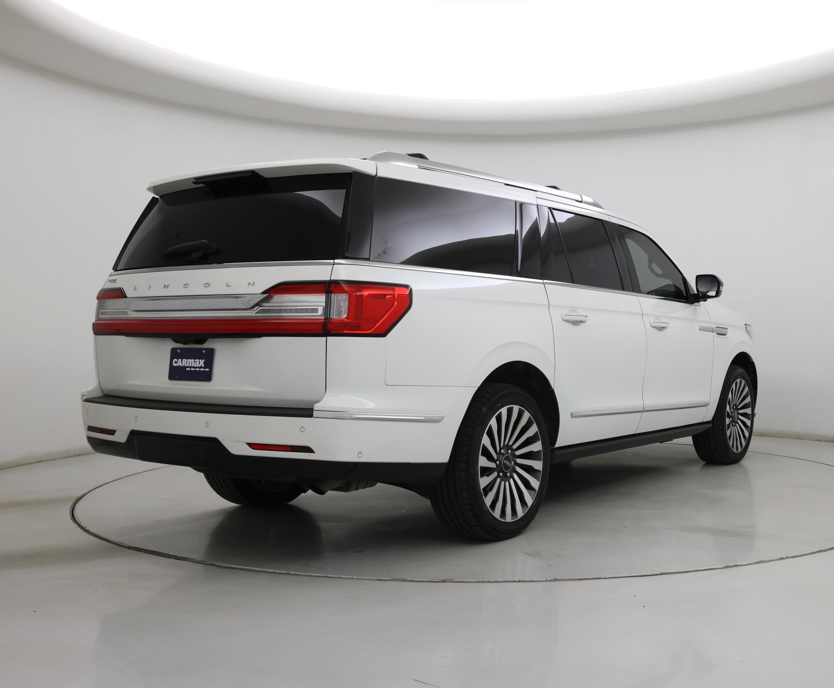 Thumbnail: 2021 Lincoln Navigator L - 8