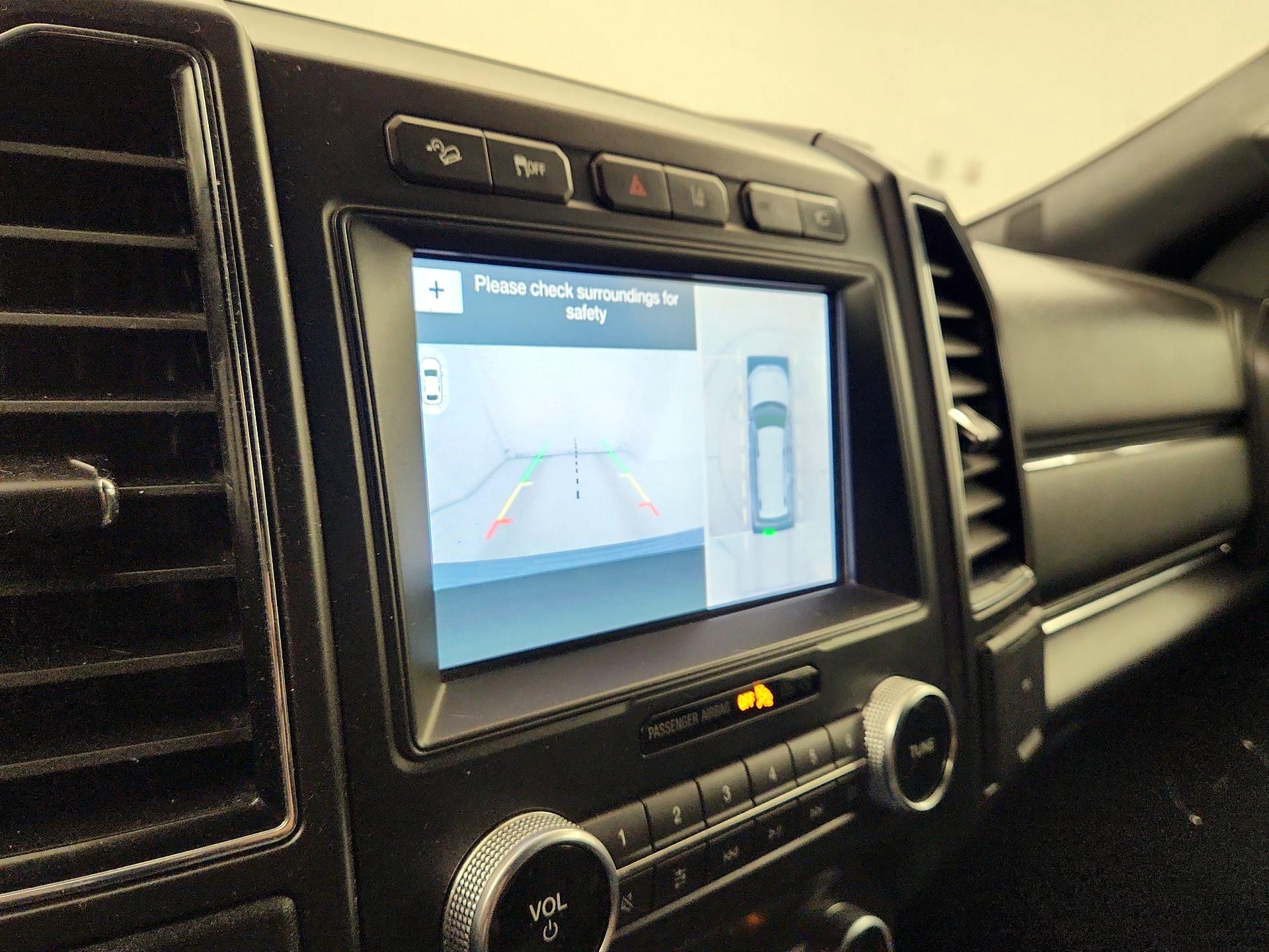 Thumbnail: 2019 Ford Expedition - 15