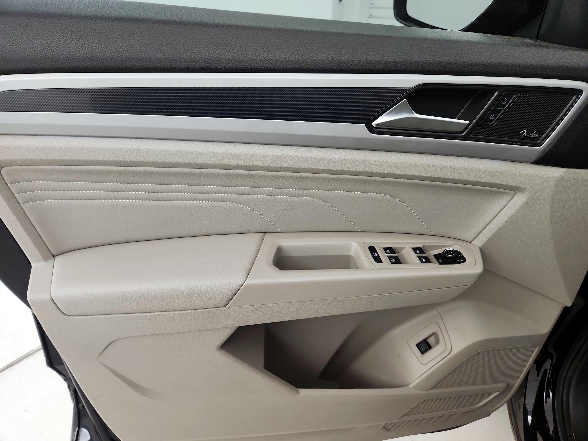 Thumbnail: 2022 Volkswagen Atlas - 12